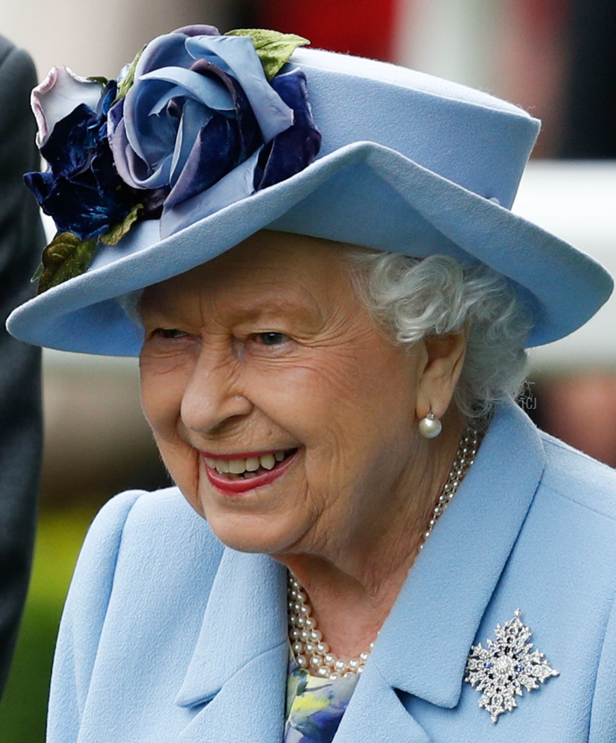 La regina Elisabetta II partecipa al primo giorno di Royal Ascot, ad Ascot, a ovest di Londra, il 18 giugno 2019