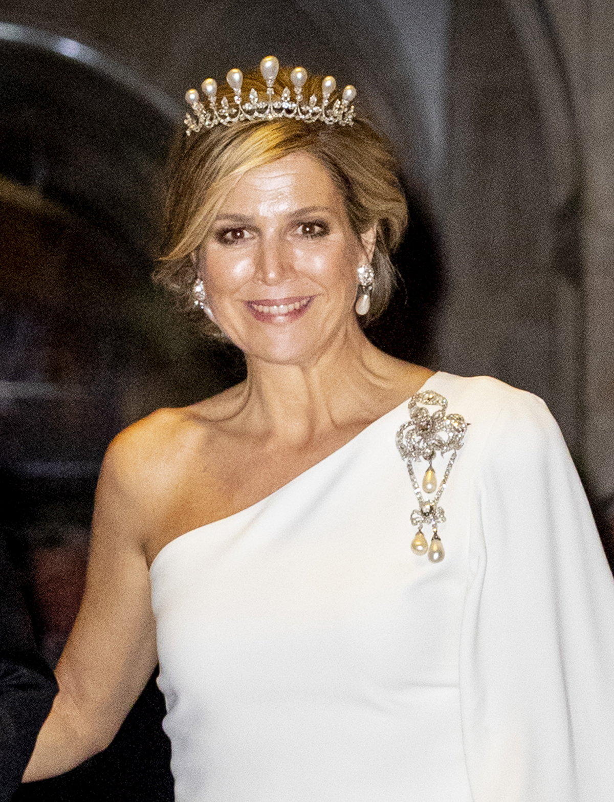 La Regina Maxima dei Paesi Bassi partecipa a una cena di gala per membri del Corpo Diplomatico al Palazzo Reale di Amsterdam il 9 aprile 2019 (Patrick van Katwijk/Getty Images)