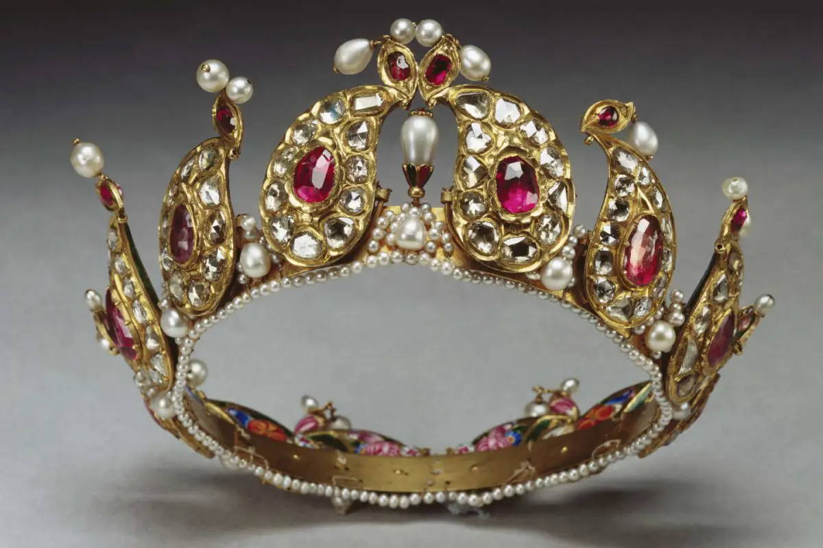 Tiara regalata alla regina Vittoria da Sayyid Saïd, sovrano di Muscat, 1838 (Royal Collection Trust)