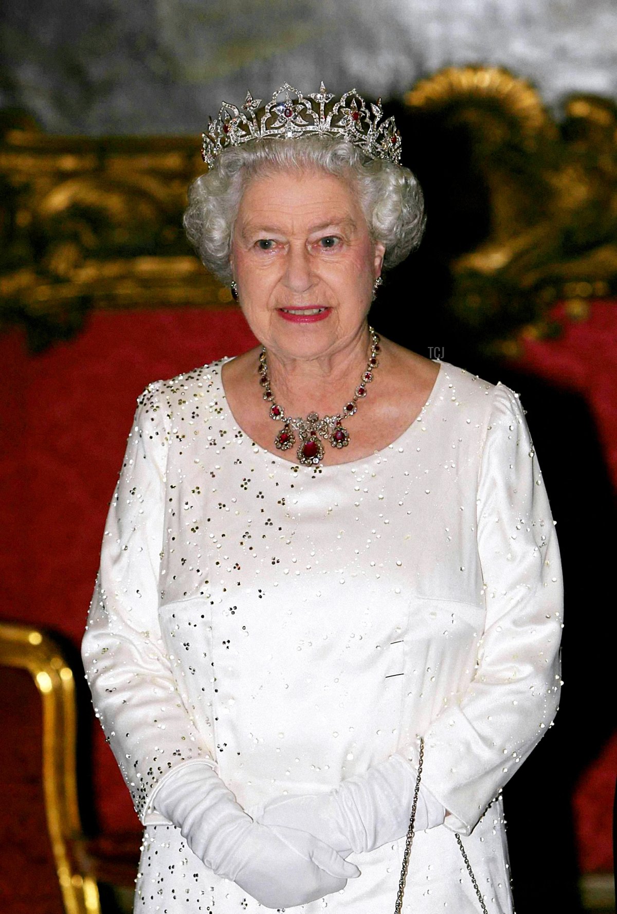 La regina del Regno Unito, Elizabeth II, partecipa a un banchetto di Stato al Palazzo a Malta, mercoledì 23 novembre 2005