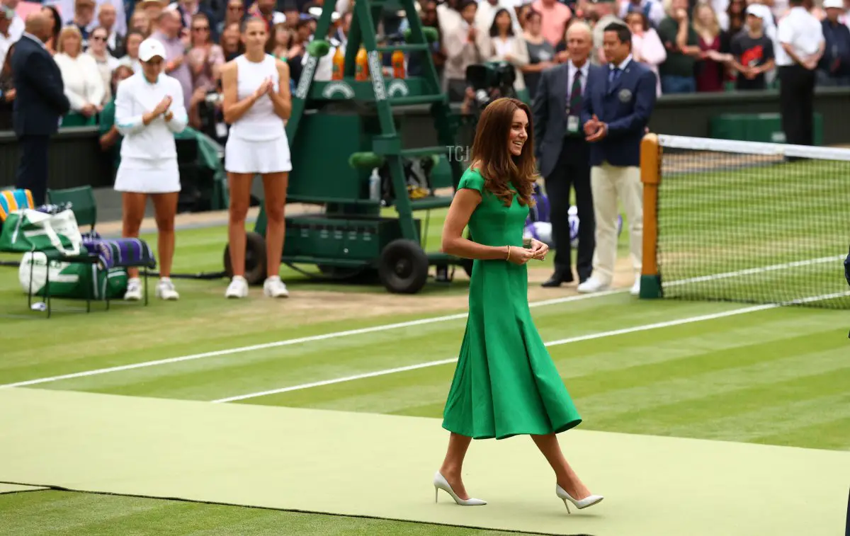 HRH Catherine, Duchessa di Cambridge, dopo la finale del singolare femminile tra Ashleigh Barty e Karolina Pliskova al torneo di Wimbledon del 2021