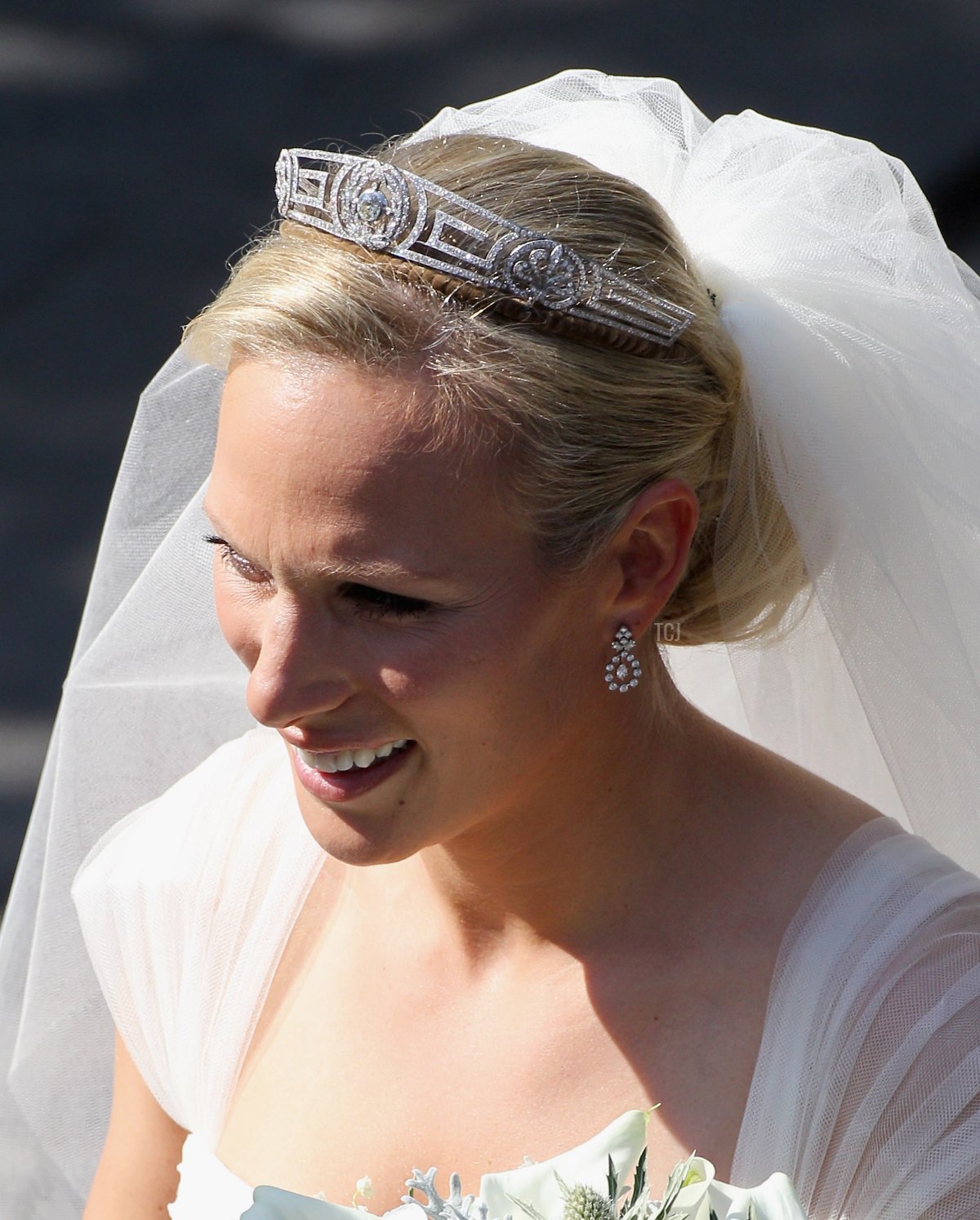 Zara Phillips lascia la Canongate Kirk il pomeriggio del suo matrimonio con Mike Tindall il 30 luglio 2011 a Edimburgo, Scozia