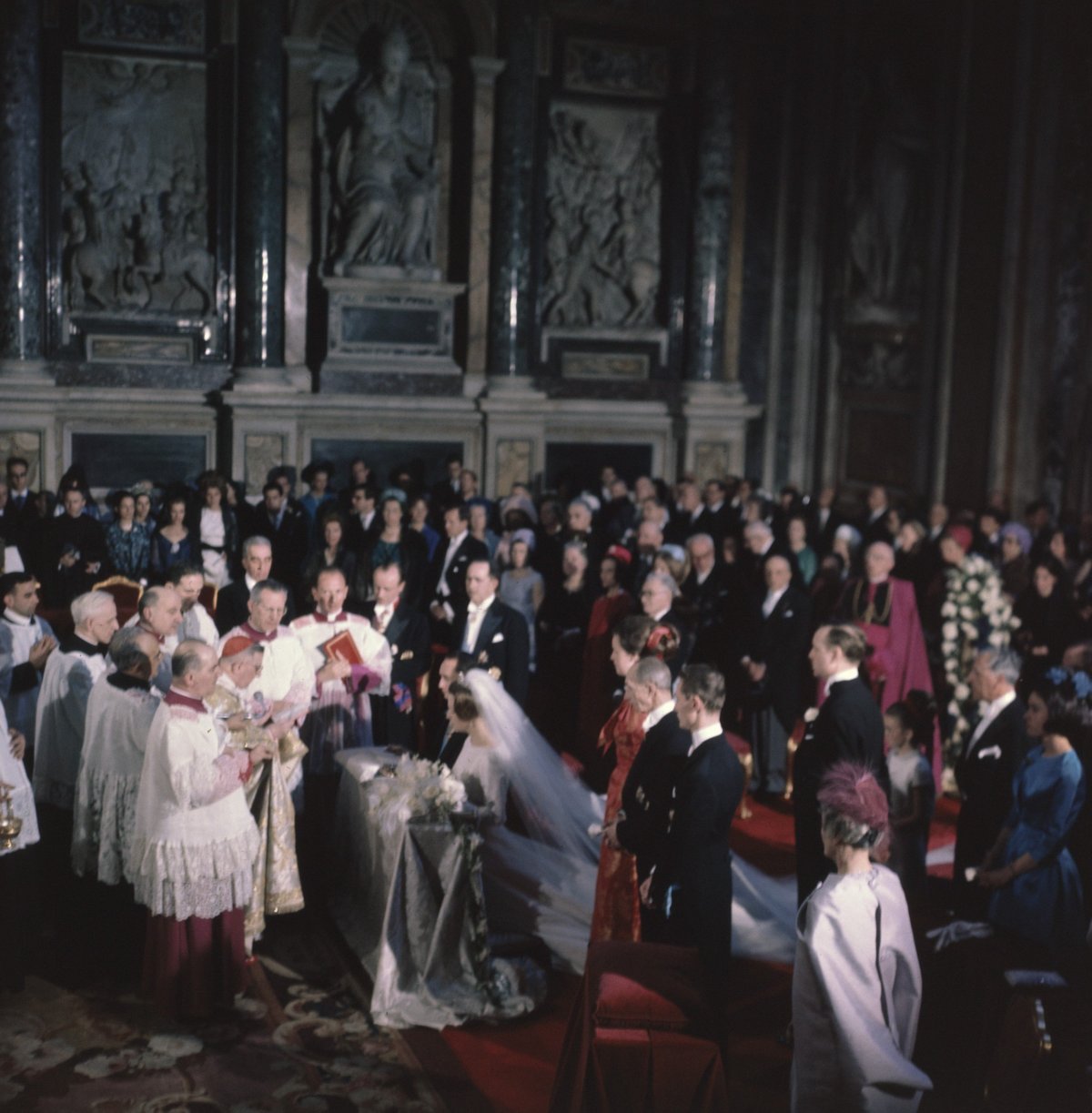 La principessa Irene dei Paesi Bassi sposa il principe Carlos Hugo di Borbone-Parma, Apr 1964