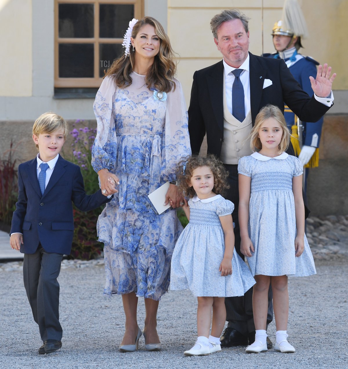 La Principessa Madeleine, la Principessa Adrienne, la Principessa Leonore, il Principe Nicolas e Christopher O'Neill partecipano al battesimo del Principe Julian presso la Cappella del Castello di Drottningholm il 14 agosto 2021 a Stoccolma, Svezia