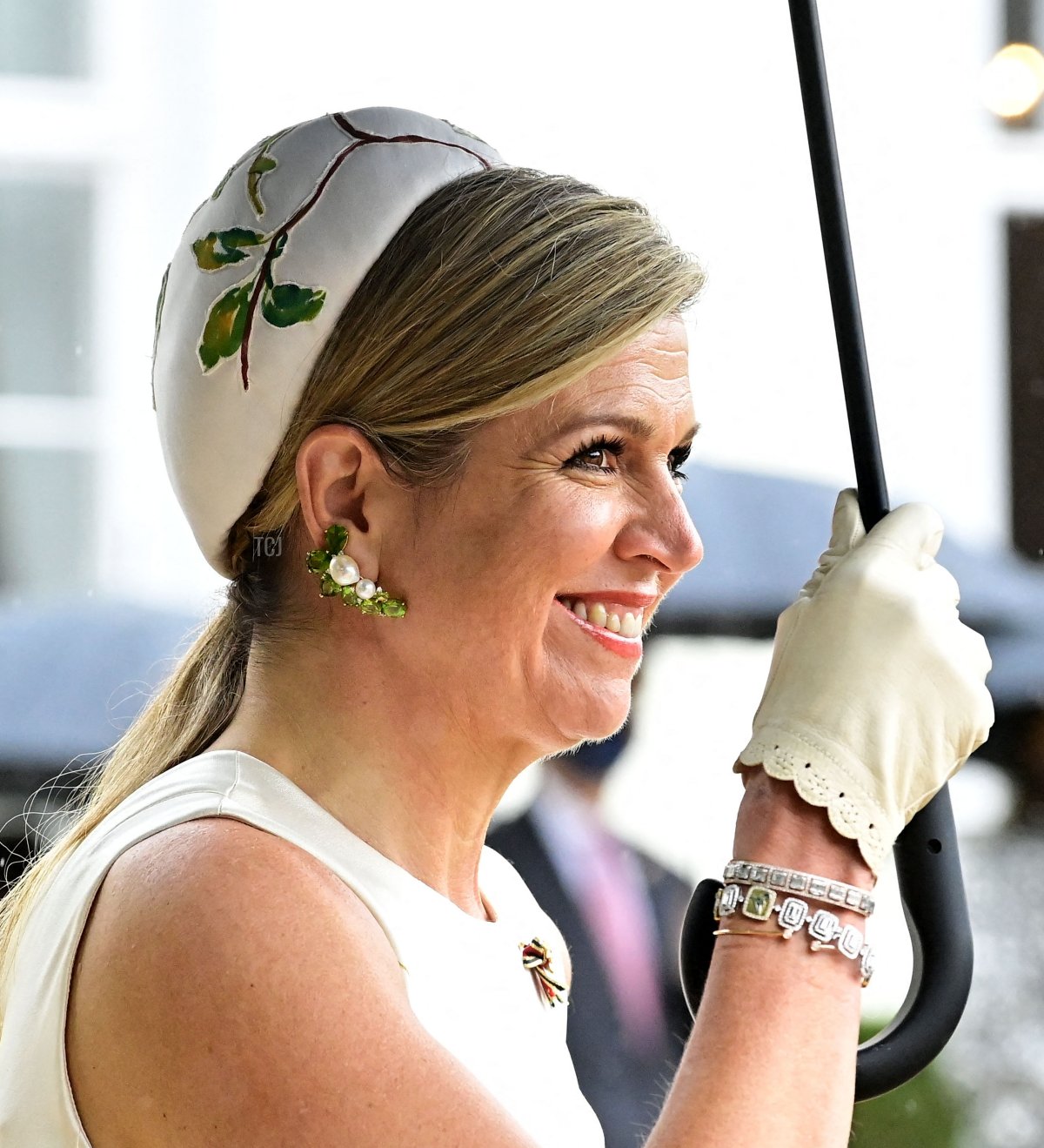 La Regina Maxima dei Paesi Bassi sorride mentre partecipa a una cerimonia ufficiale di accoglienza al palazzo presidenziale Bellevue di Berlino il 5 luglio 2021