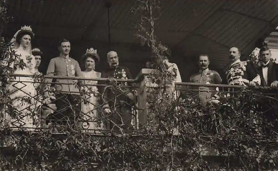 Matrimonio dell'Arciduca Carlo d'Austria e della Principessa Zita di Borbone-Parma nel Palazzo di Schwarzau, ottobre 1911