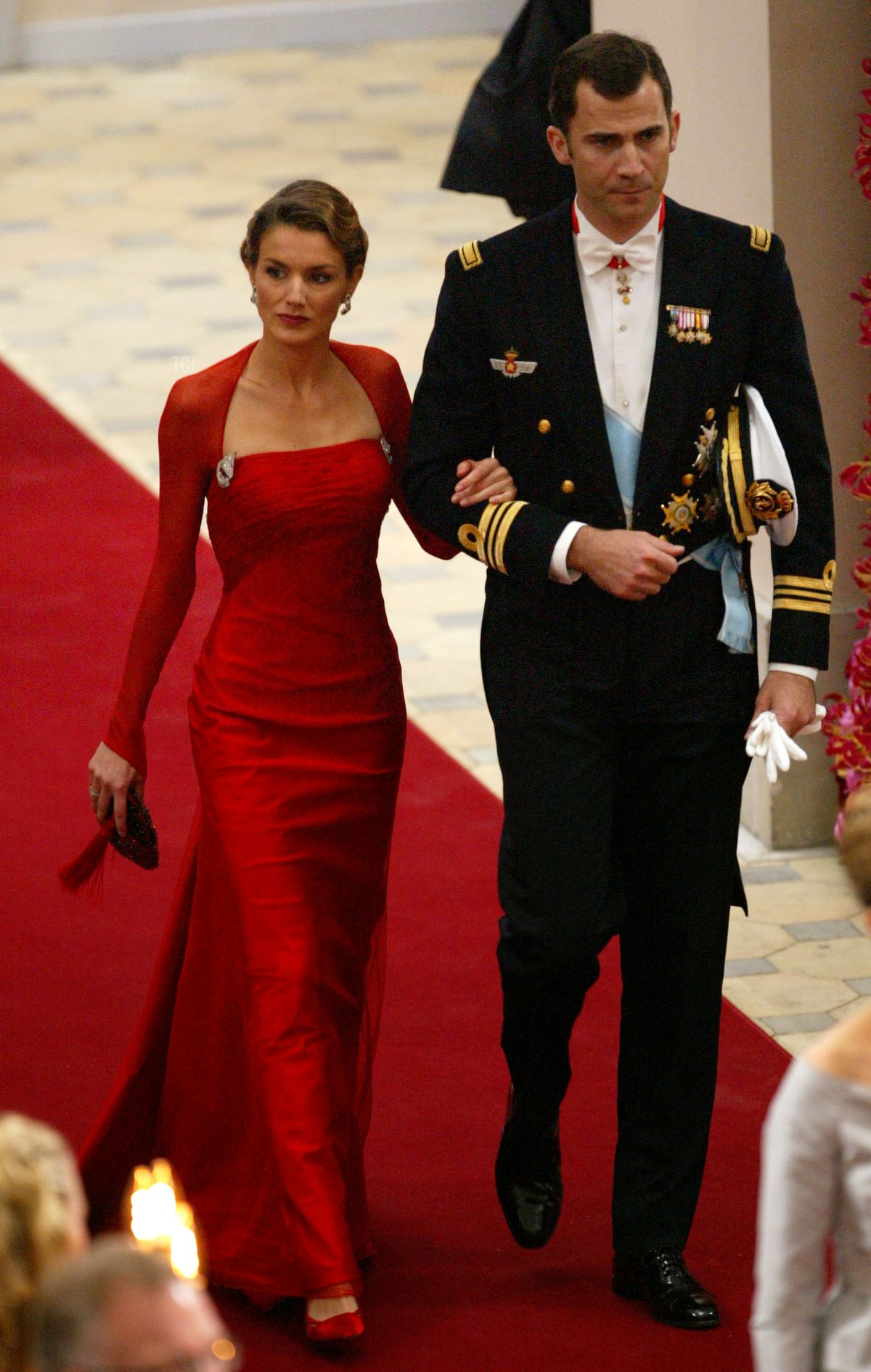 Il principe ereditario Felipe di Spagna e la sua fidanzata Letizia Ortiz Rocasolano partecipano al matrimonio del principe ereditario danese Frederik e della signorina Mary Elizabeth Donaldson alla Cattedrale di Copenhagen il 14 maggio 2004 in Danimarca