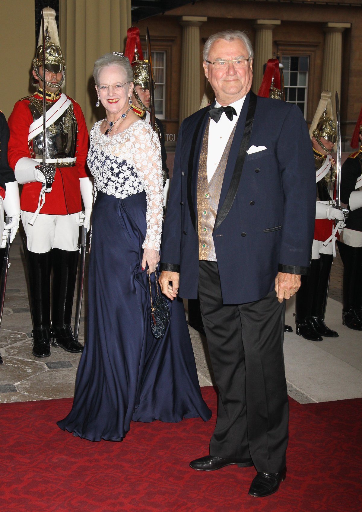 La Regina Margrethe II di Danimarca e il Principe Henrik di Danimarca sono presenti a una cena per Sovrani stranieri per commemorare il Giubileo di Diamante a Buckingham Palace il 18 maggio 2012 a Londra, Inghilterra