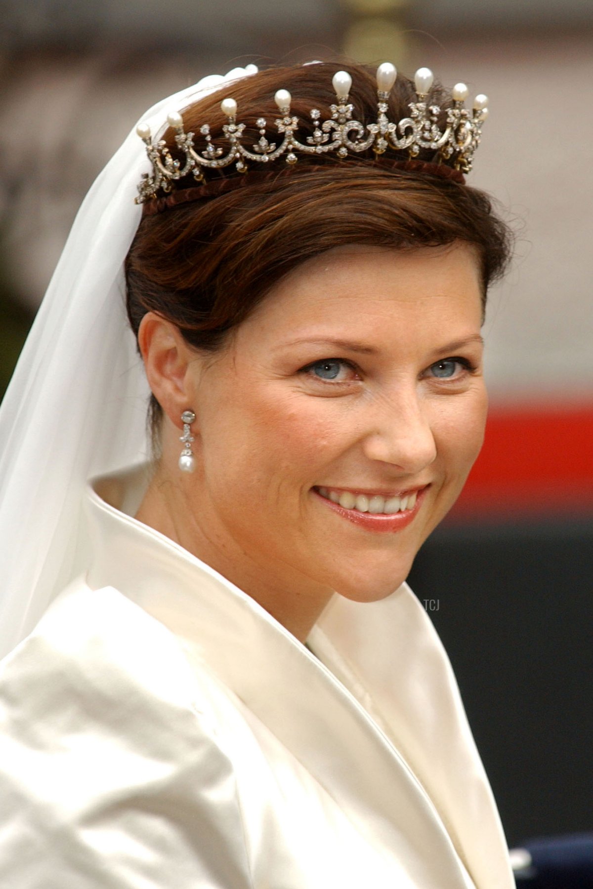 La Principessa Martha Louise di Norvegia lascia la Residenza Reale per il suo matrimonio con lo scrittore Ari Behn il 24 maggio 2002 a Trondheim, Norvegia