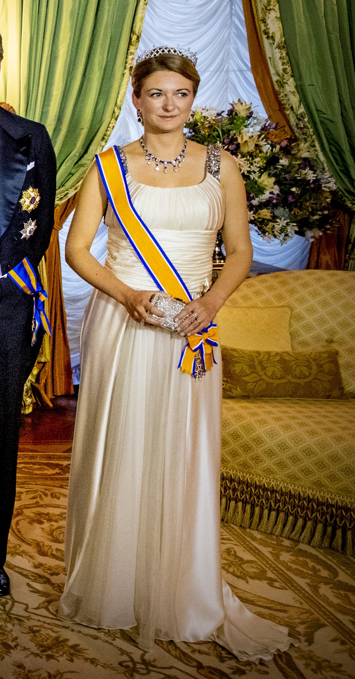 Il Granduca ereditario Guillaume di Lussemburgo, la Granduchessa Maria Teresa di Lussemburgo, il Re Willem-Alexander dei Paesi Bassi, la Regina Maxima dei Paesi Bassi, il Granduca Henri di Lussemburgo e la Granduchessa ereditiera Stephanie di Lussemburgo durante la foto ufficiale al banchetto di Stato nel Palazzo Granducale il 23 maggio 2018.