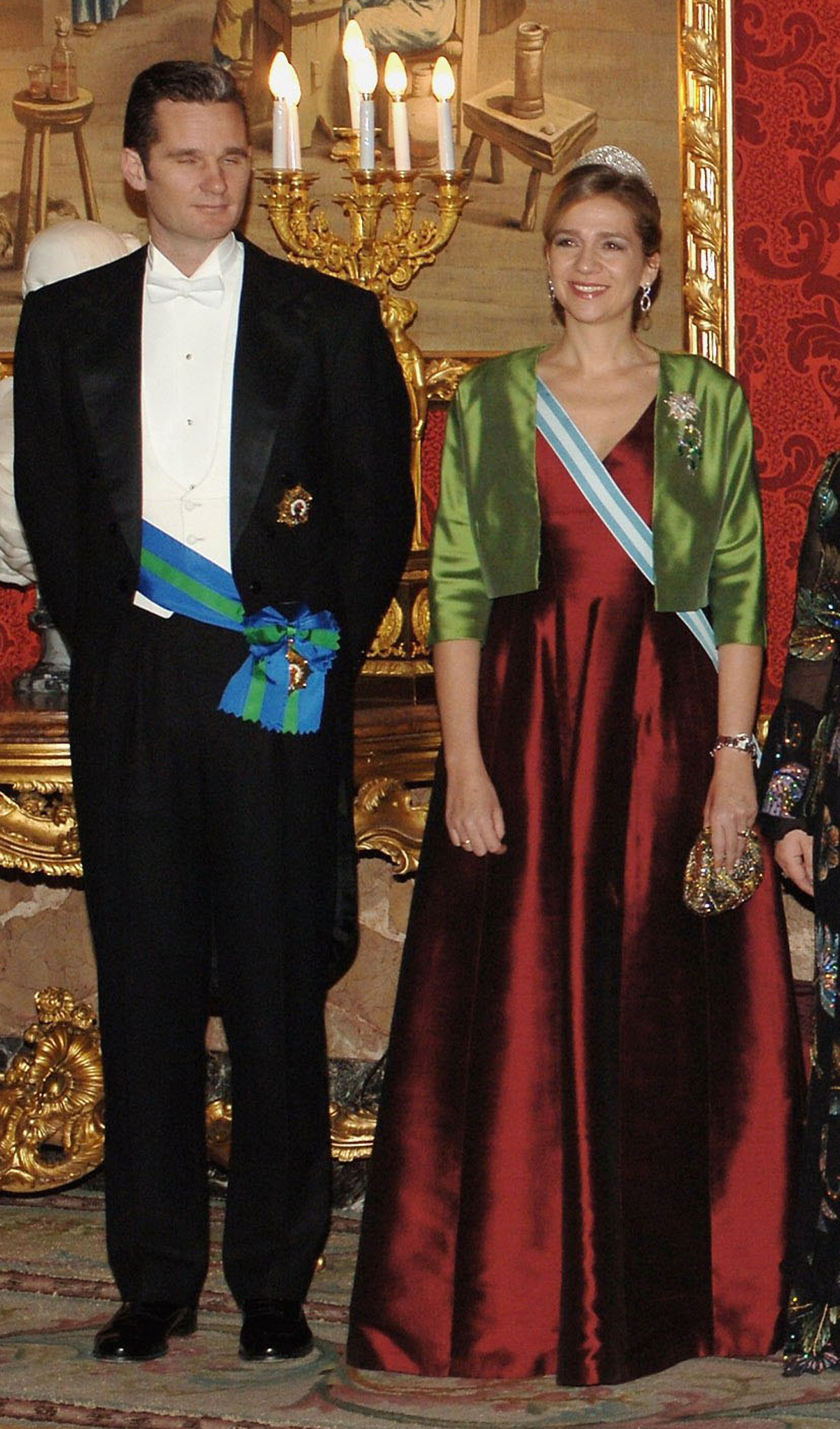 Inaki Urdangarin e l'Infanta Cristina di Spagna partecipano a una cena di gala al Palazzo Reale di Madrid in onore del Presidente in visita della Russia l'8 febbraio 2006 (Carlos Alvarez/Getty Images)