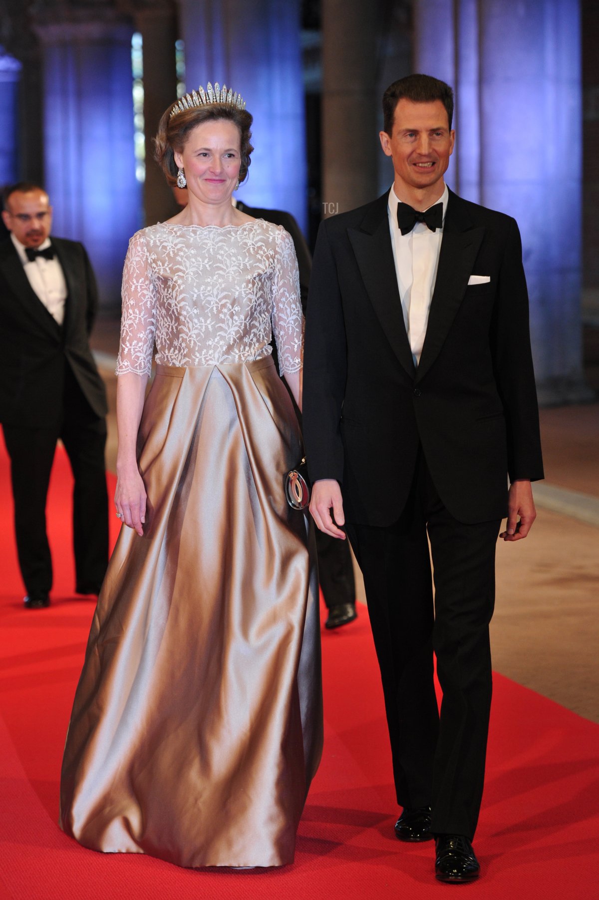 Il Principe ereditario Alois e la Principessa ereditaria Sophie del Liechtenstein arrivano il 29 aprile 2013 per partecipare a una cena al Museo Nazionale (Rijksmuseum) di Amsterdam organizzata dalla Regina Beatrix dei Paesi Bassi alla vigilia della sua abdicazione