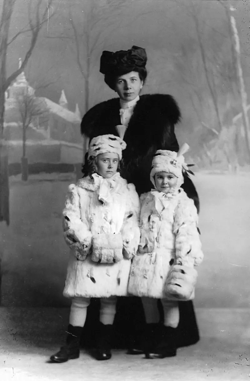 Lady Allan e i suoi bambini, Montreal, QC, 1906