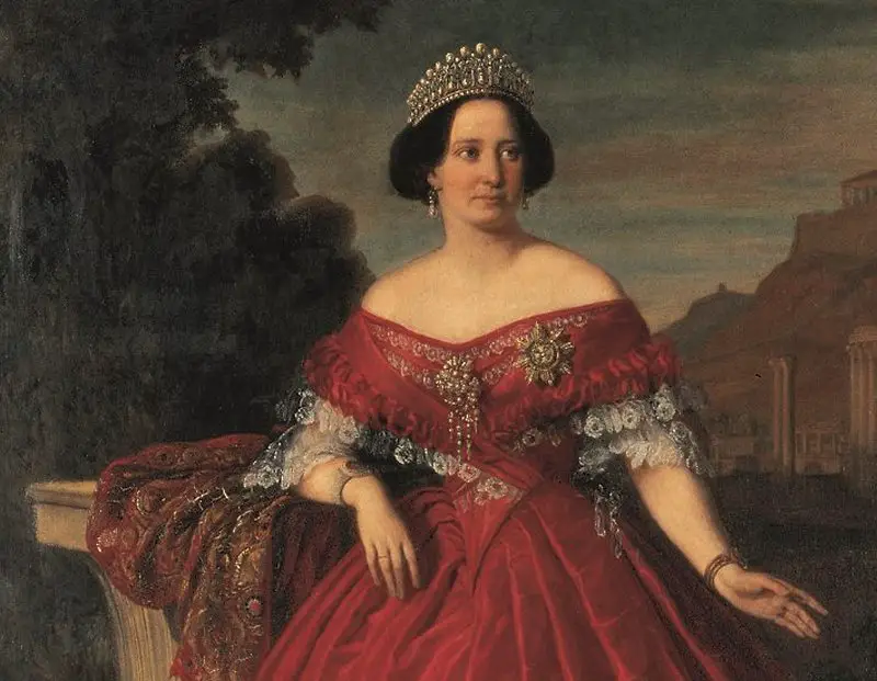 La Regina Amalia indossa la tiara del nodo d'amore bavarese