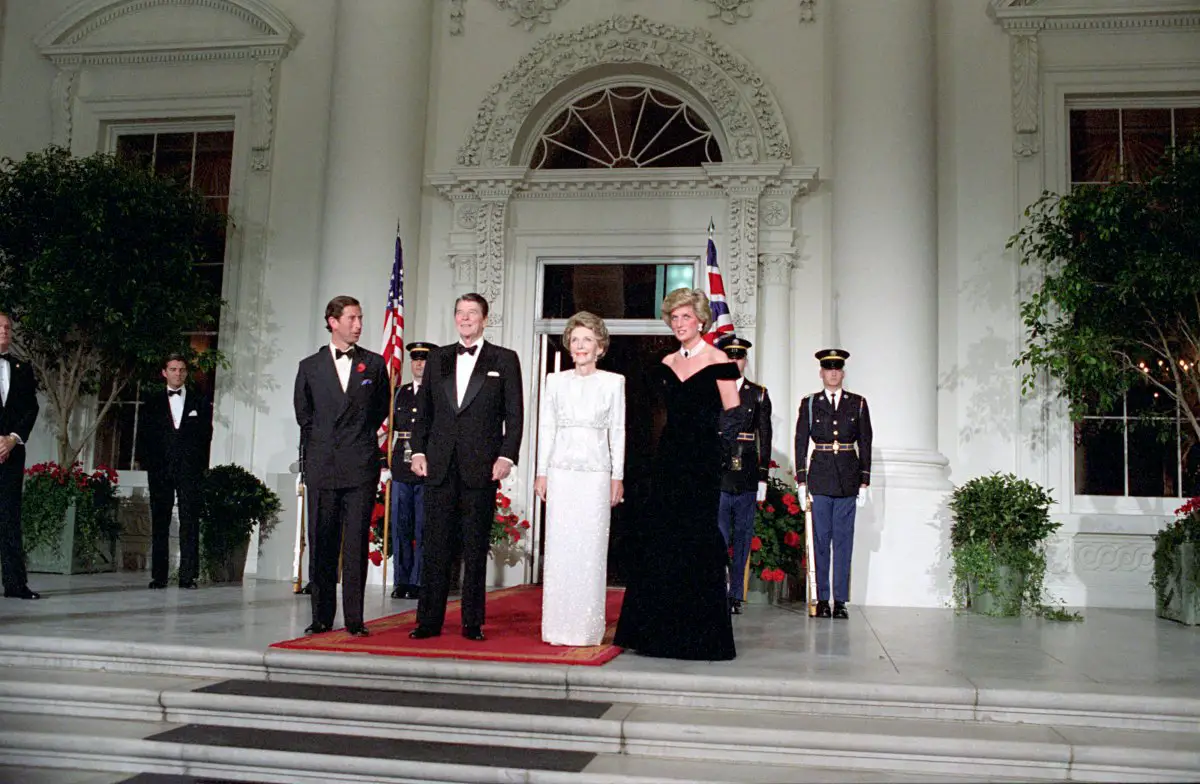 Diana, Principessa del Galles in abito di Travolta alla Casa Bianca, 1985