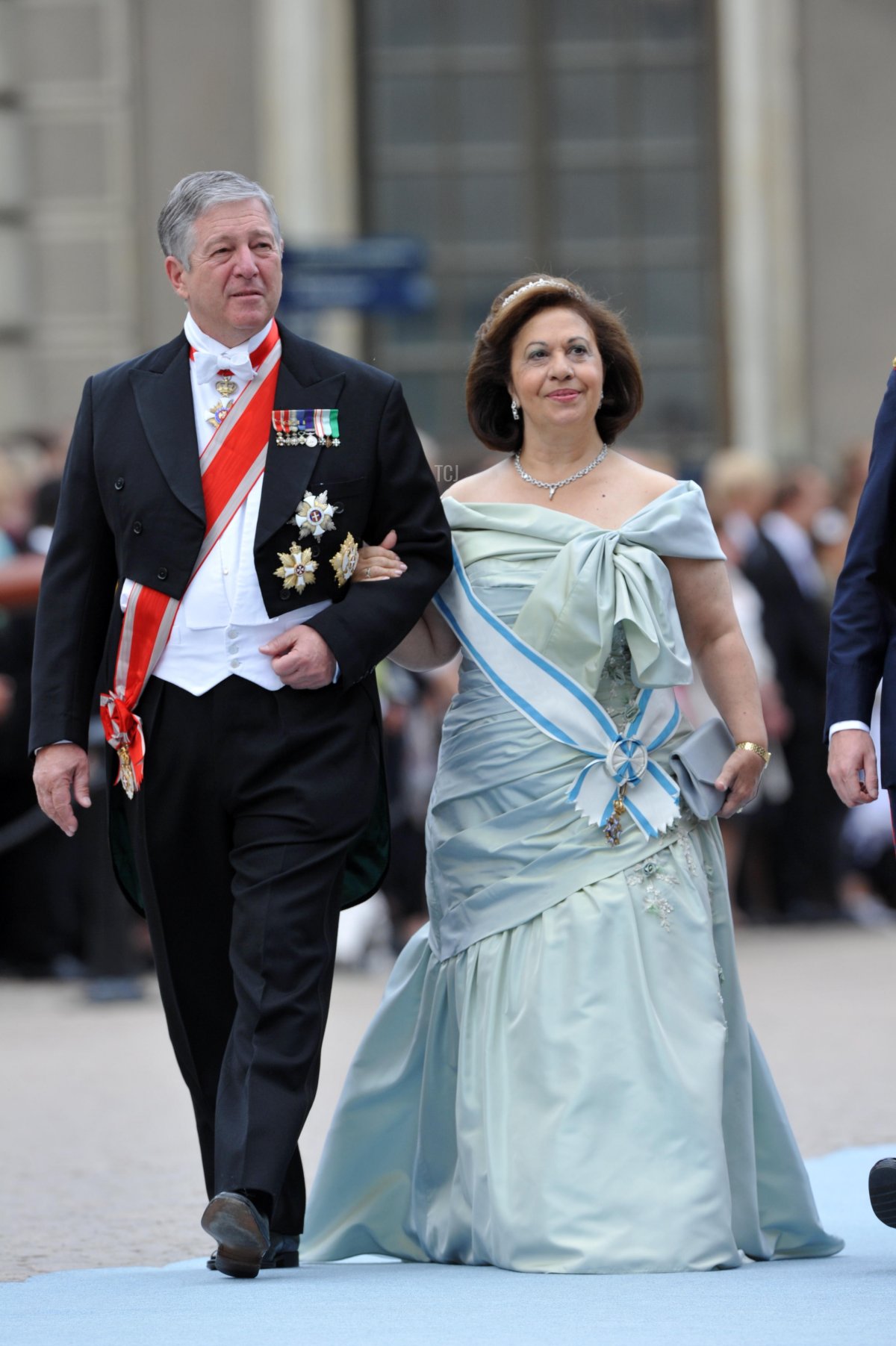 Il principe ereditario Alessandro e la principessa ereditiera Katia di Serbia arrivano per il matrimonio della principessa ereditiera Vittoria di Svezia e Daniel Westling a Stoccolma, Svezia, 19 giugno 2010