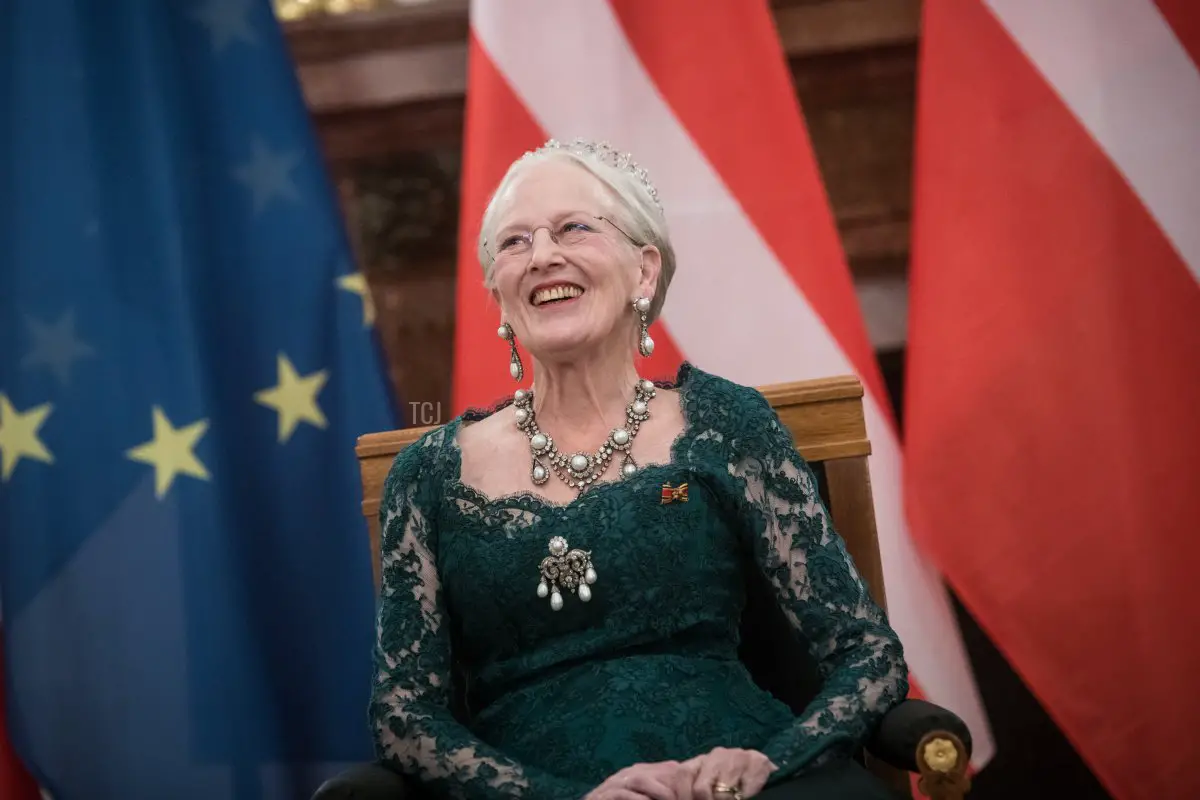 La Regina Margrethe II di Danimarca arriva per un banchetto di stato al Palazzo Bellevue il 10 novembre 2021 a Berlino, Germania