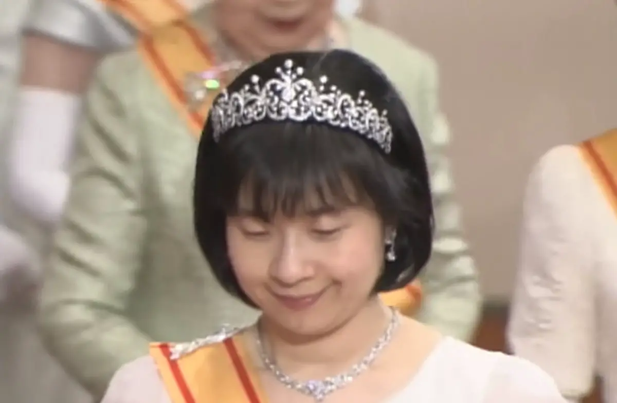 La Principessa Sayako indossa la sua tiara di diamanti, 2005