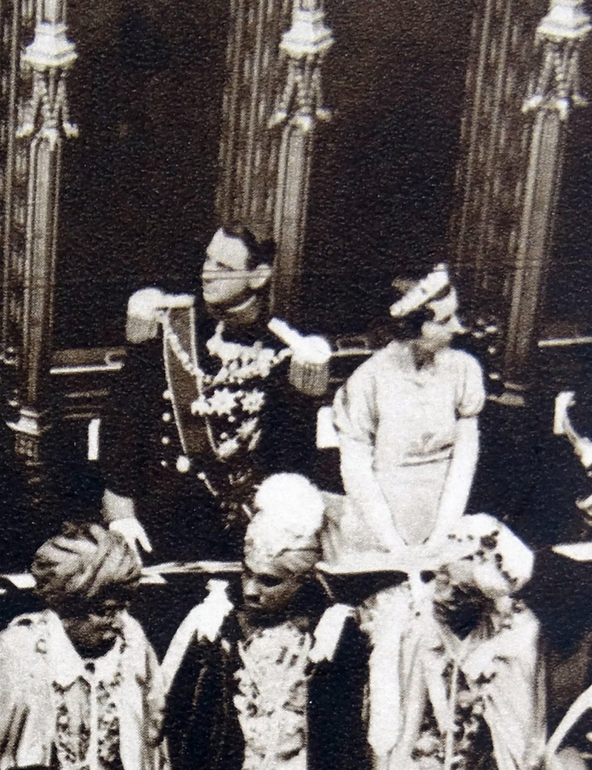 Il principe ereditario Frederik e la principessa ereditiera Ingrid di Danimarca partecipano all'incoronazione del re Giorgio VI e della regina Elisabetta del Regno Unito all'Abbazia di Westminster a Londra il 12 maggio 1937 (Ann Ronan Picture Library/Alamy)