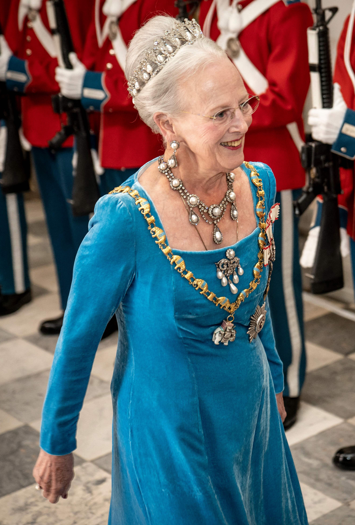 La regina Margherita II di Danimarca arriva a un banchetto di gala per celebrare il suo Giubileo d'Oro al Palazzo di Christiansborg a Copenaghen l'11 settembre 2022 (MADS CLAUS RASMUSSEN/Ritzau Scanpix/AFP via Getty Images)