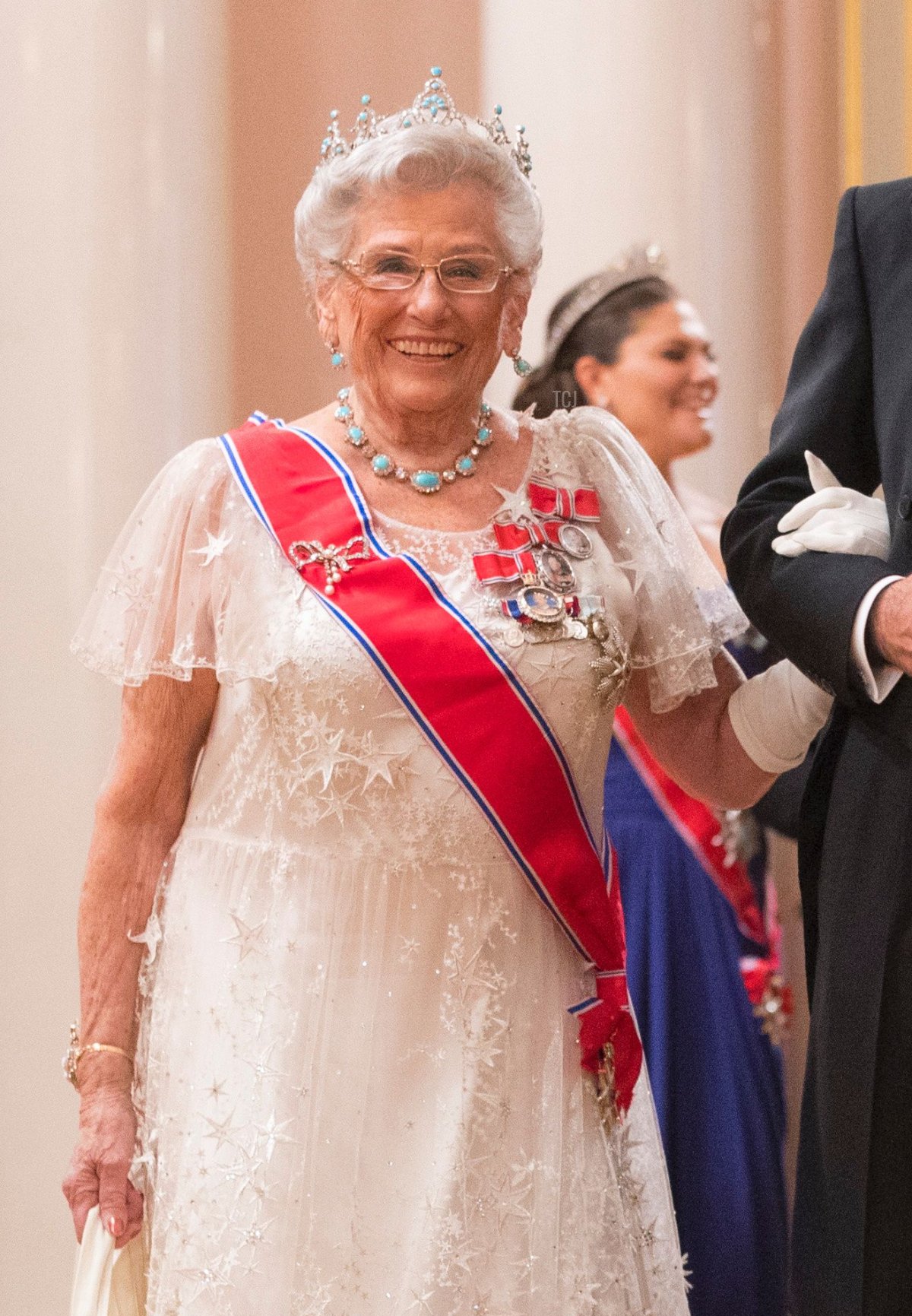 La Principessa Astrid di Norvegia arriva per una cena di gala al Palazzo Reale di Oslo, Norvegia, il 9 maggio 2017 per celebrare l'80° compleanno del Re e della Regina