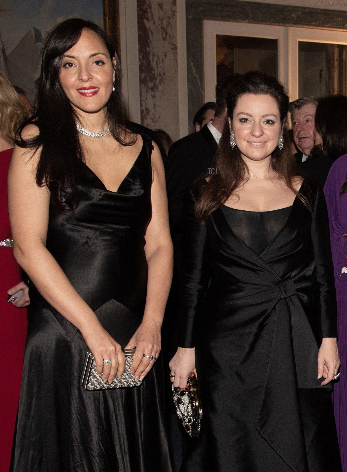 La Principessa Yasmine Murat e la Principessa Victoria Romanovna partecipano alla cena organizzata dall'Assemblea della Nobiltà Russa in Francia al Yacht Club di Parigi, 10 dicembre 2021