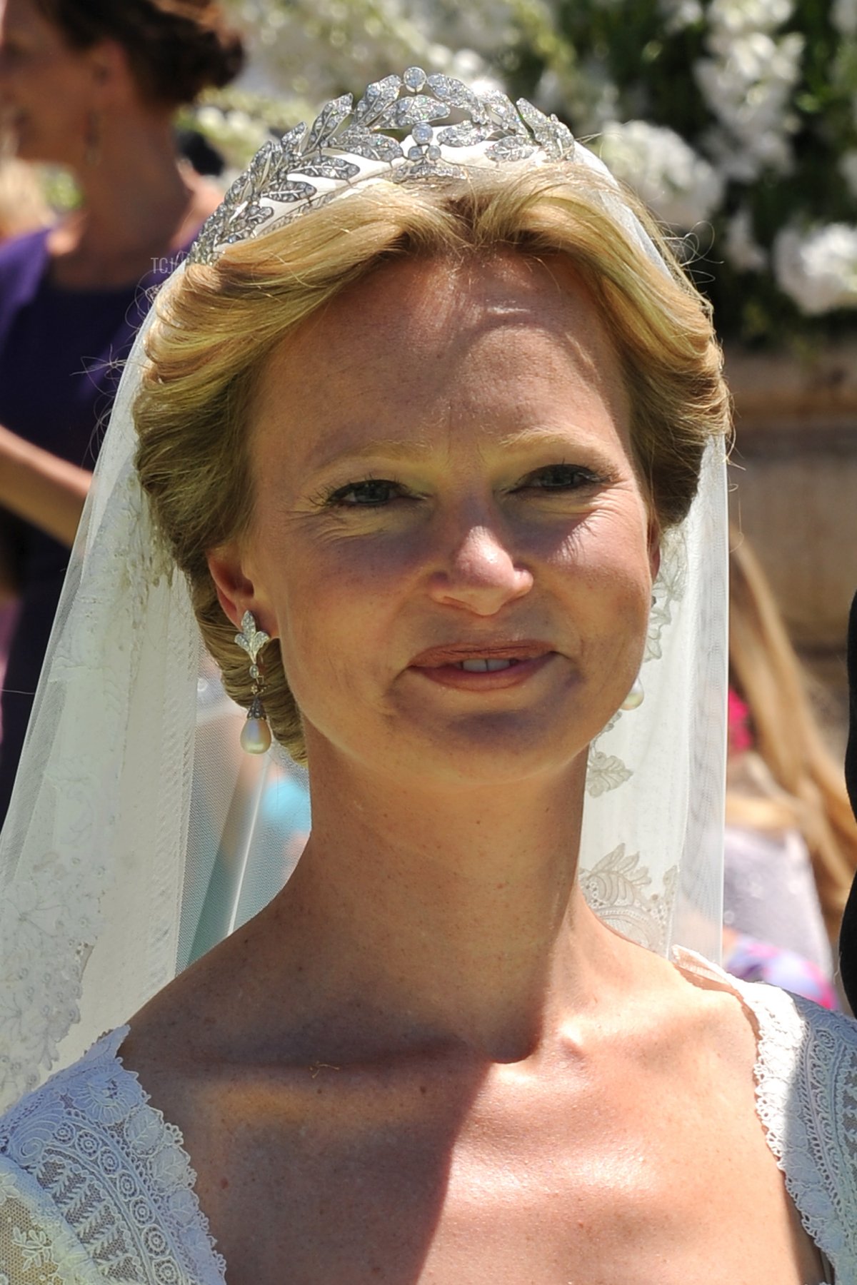 La Principessa Carolina di Borbone Parma lascia la Basilica di San Miniato al Monte dopo il suo matrimonio il 16 giugno 2012 a Firenze, Italia