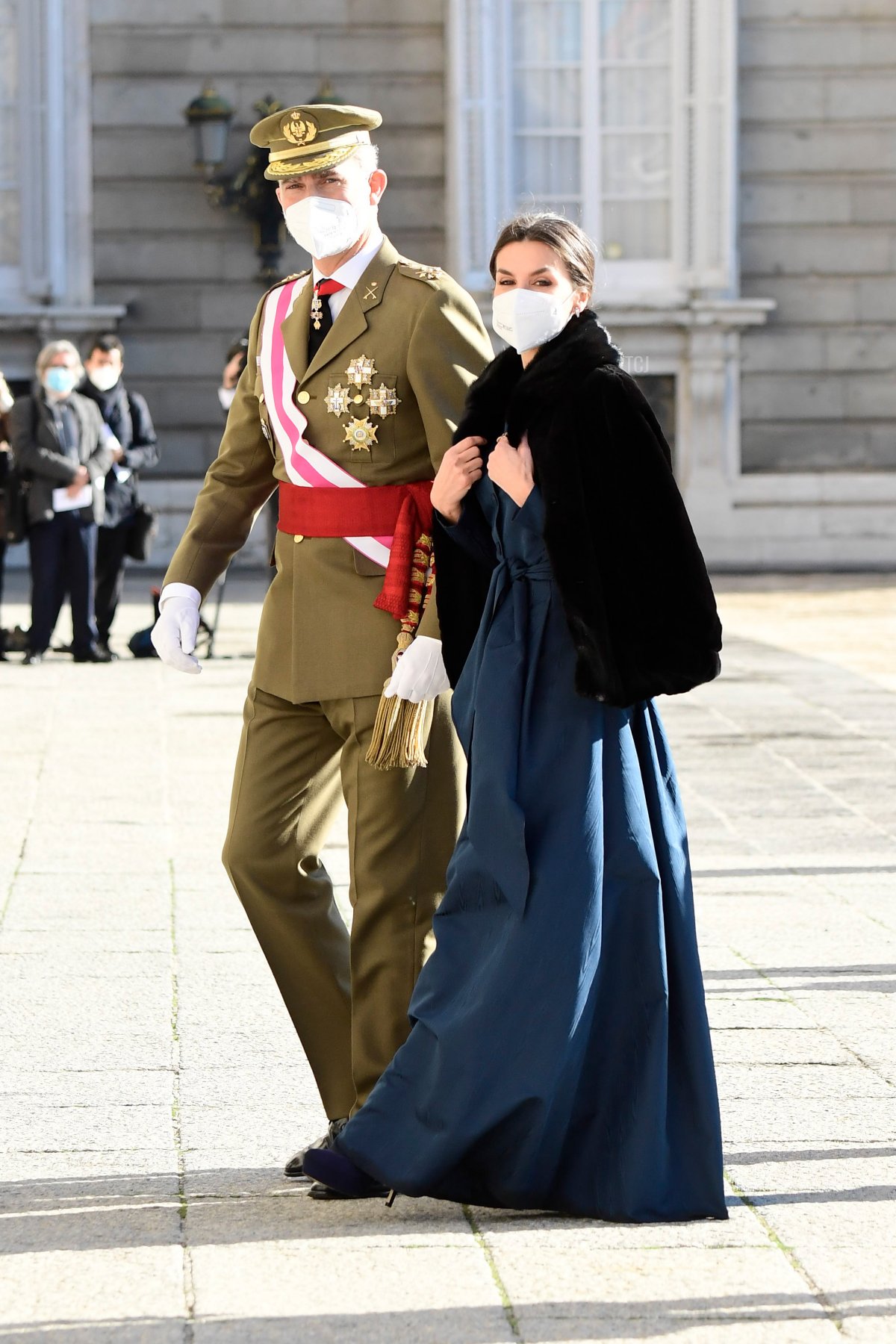 Il Re Felipe VI di Spagna e la Regina Letizia di Spagna partecipano alla celebrazione della parata militare di Capodanno al Palazzo Reale il 6 gennaio 2022 a Madrid, Spagna