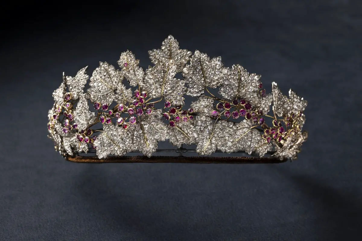 La Tiara della Rubino Danese