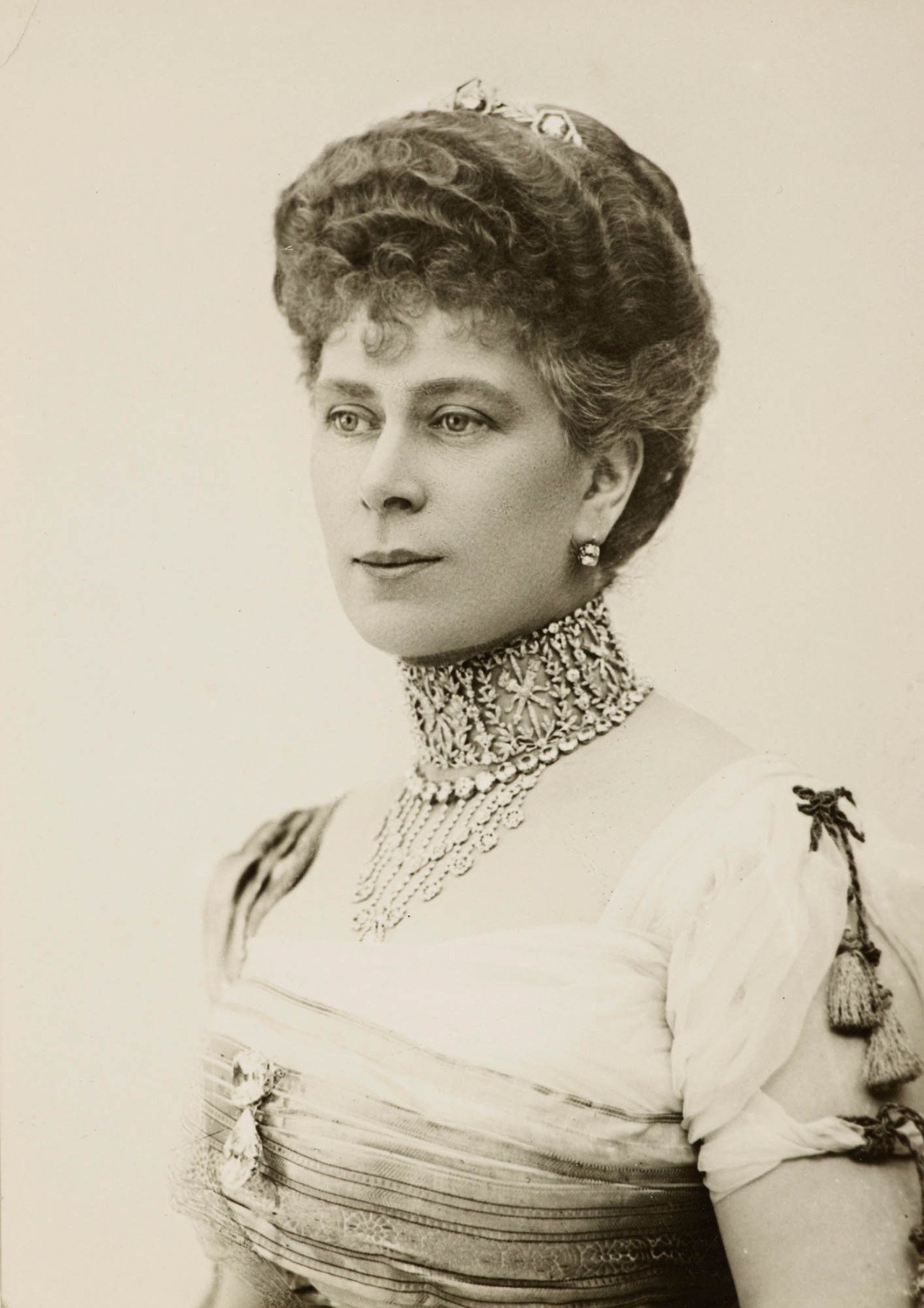 La Regina Mary, ca. 1910