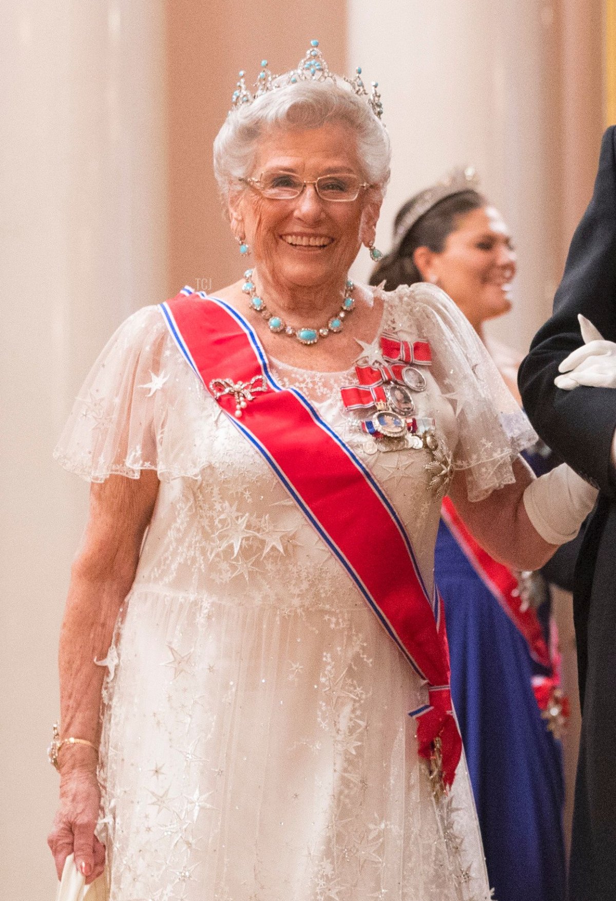 Il Principe Nikolaos di Grecia e la Principessa Astrid di Norvegia arrivano per una cena di gala al Palazzo Reale di Oslo, Norvegia, il 9 maggio 2017 per celebrare l'80° compleanno del Re e della Regina