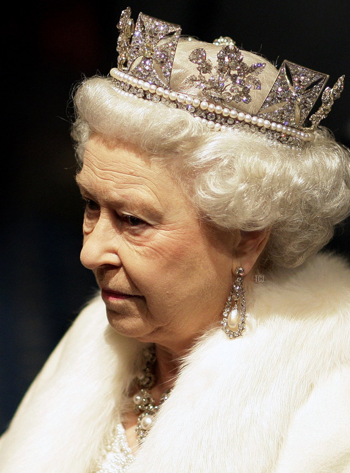 La regina d'Inghilterra Elisabetta II durante l'Apertura del Parlamento a Londra, il 3 dicembre 2008