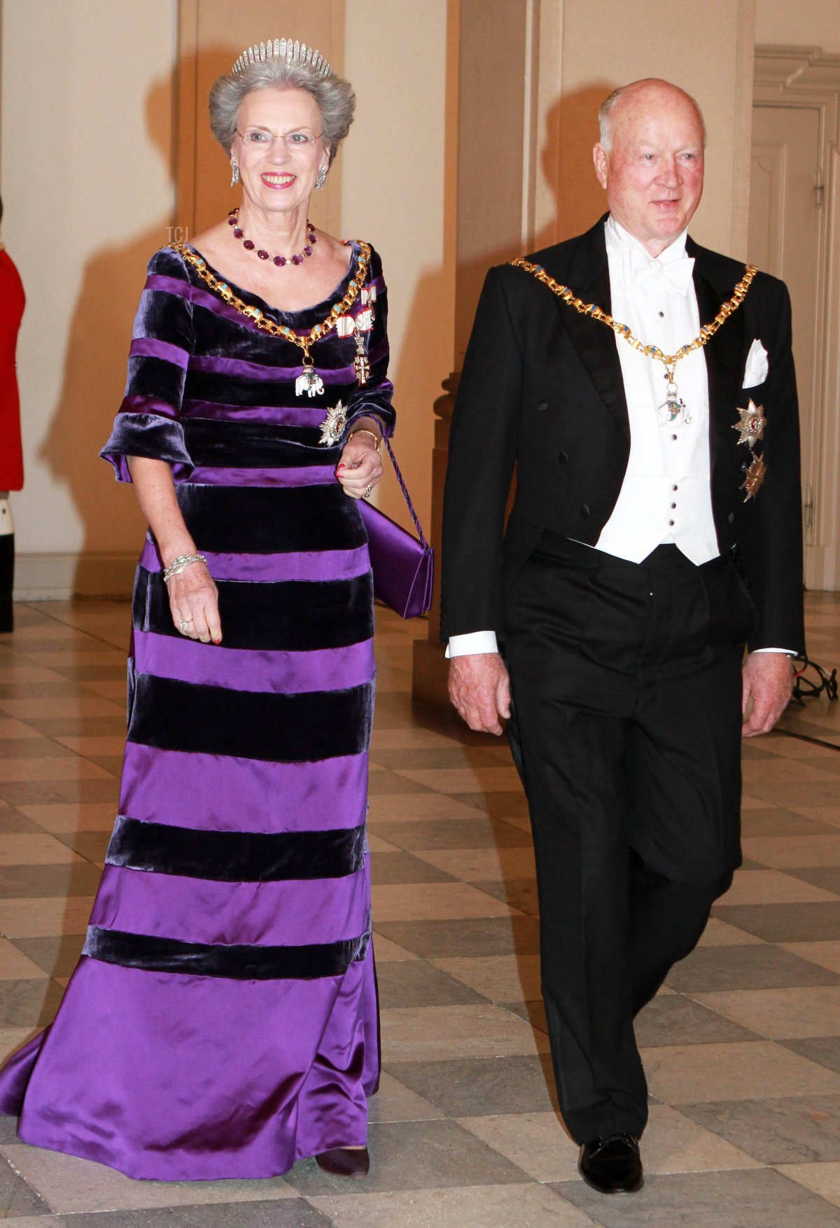 La Principessa Benedikte di Danimarca e il Richard Principe di Sayn-Wittgenstein-Berleburg arrivano alla Cena di Gala al Castello di Christiansborg in occasione del 40° anniversario di regno della Regina danese Margrethe a Copenaghen, Danimarca, 15 gennaio 2012