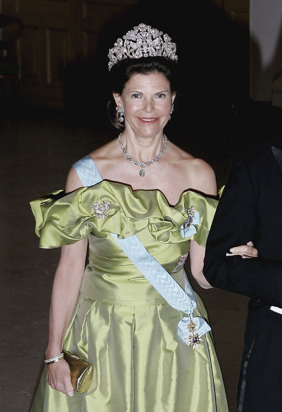 La Regina Silvia di Svezia partecipa a un banchetto per celebrare il 60° compleanno del Re Carl XVI Gustaf al Palazzo Reale di Stoccolma il 30 aprile 2006 (Chris Jackson/Getty Images)