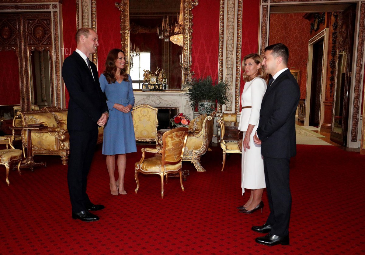 Il Principe William e la Duchessa di Cambridge, Catherine, incontrano il Presidente dell'Ucraina Volodymyr Zelensky e sua moglie Olena durante un'udienza a Buckingham Palace il 7 ottobre 2020 a Londra, Inghilterra