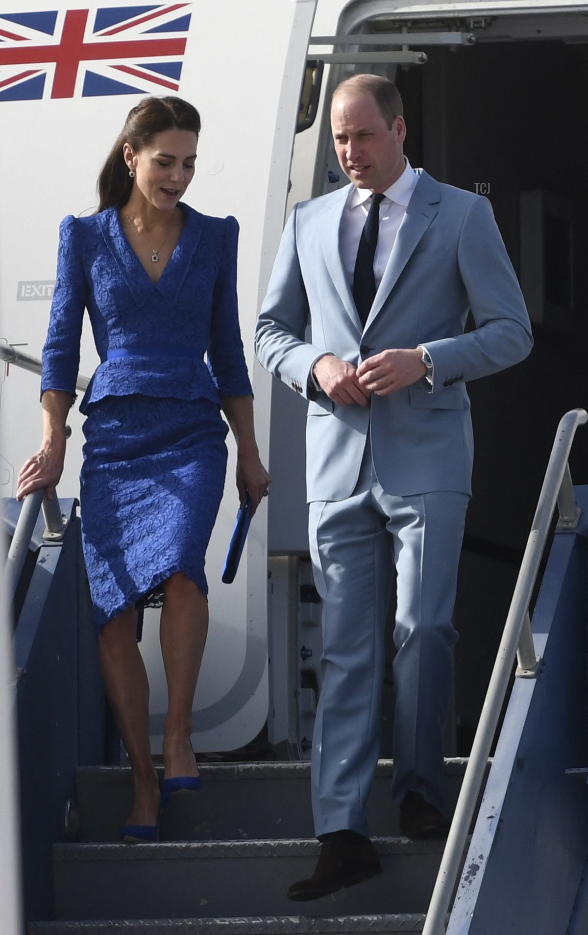 Il Principe William, Duca di Cambridge, e la Catherine, Duchessa di Cambridge, arrivano all'Aeroporto Internazionale della città di Belize il 19 marzo 2022, all'inizio del loro tour nei Caraibi