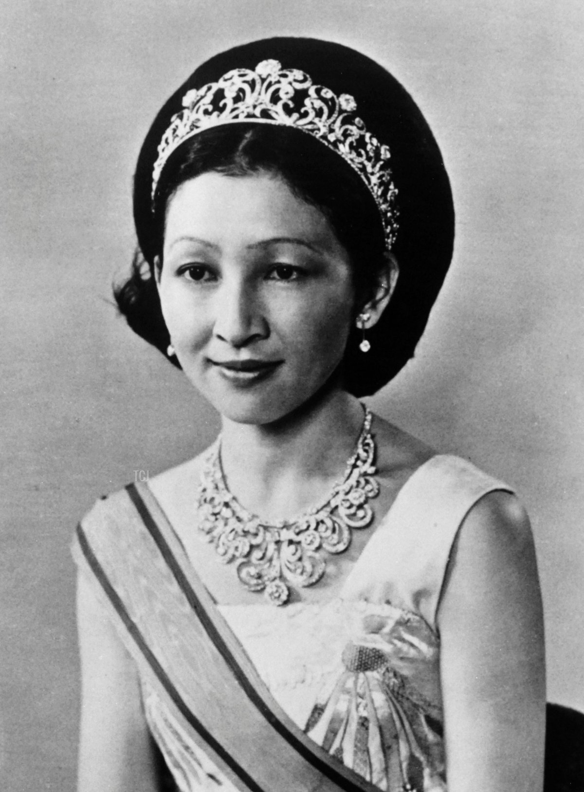 La Principessa Michiko posa nel giugno 1971