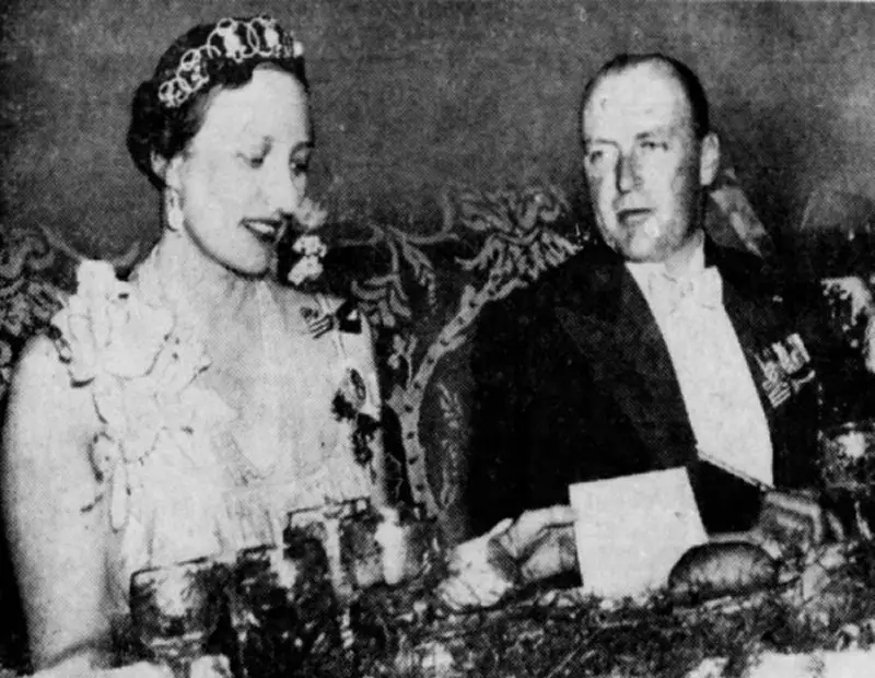 La Principessa Rossa e il Principe Olav partecipano a un banchetto all'Hotel Waldorf-Astoria a New York, il 2 maggio 1939