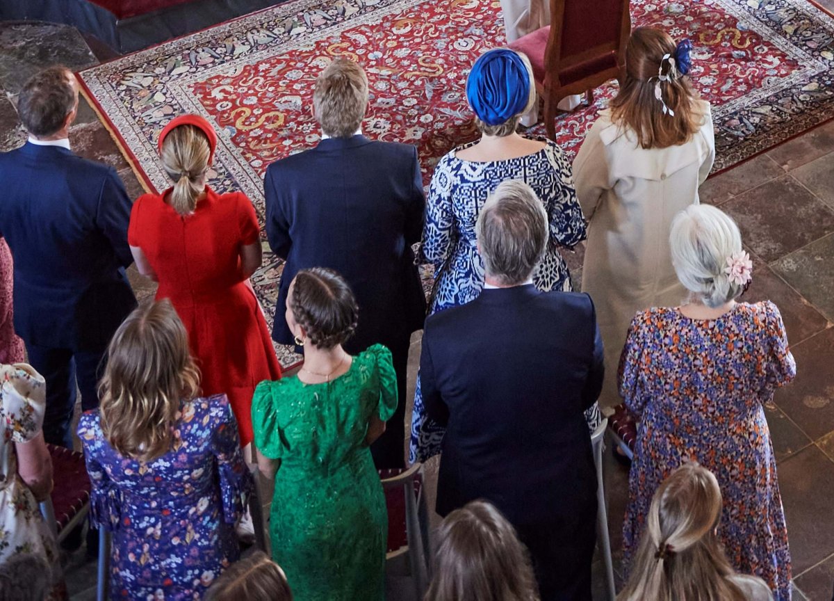 Foto ufficiale scattata nel giorno della conferma della principessa Isabella, 30 aprile 2022