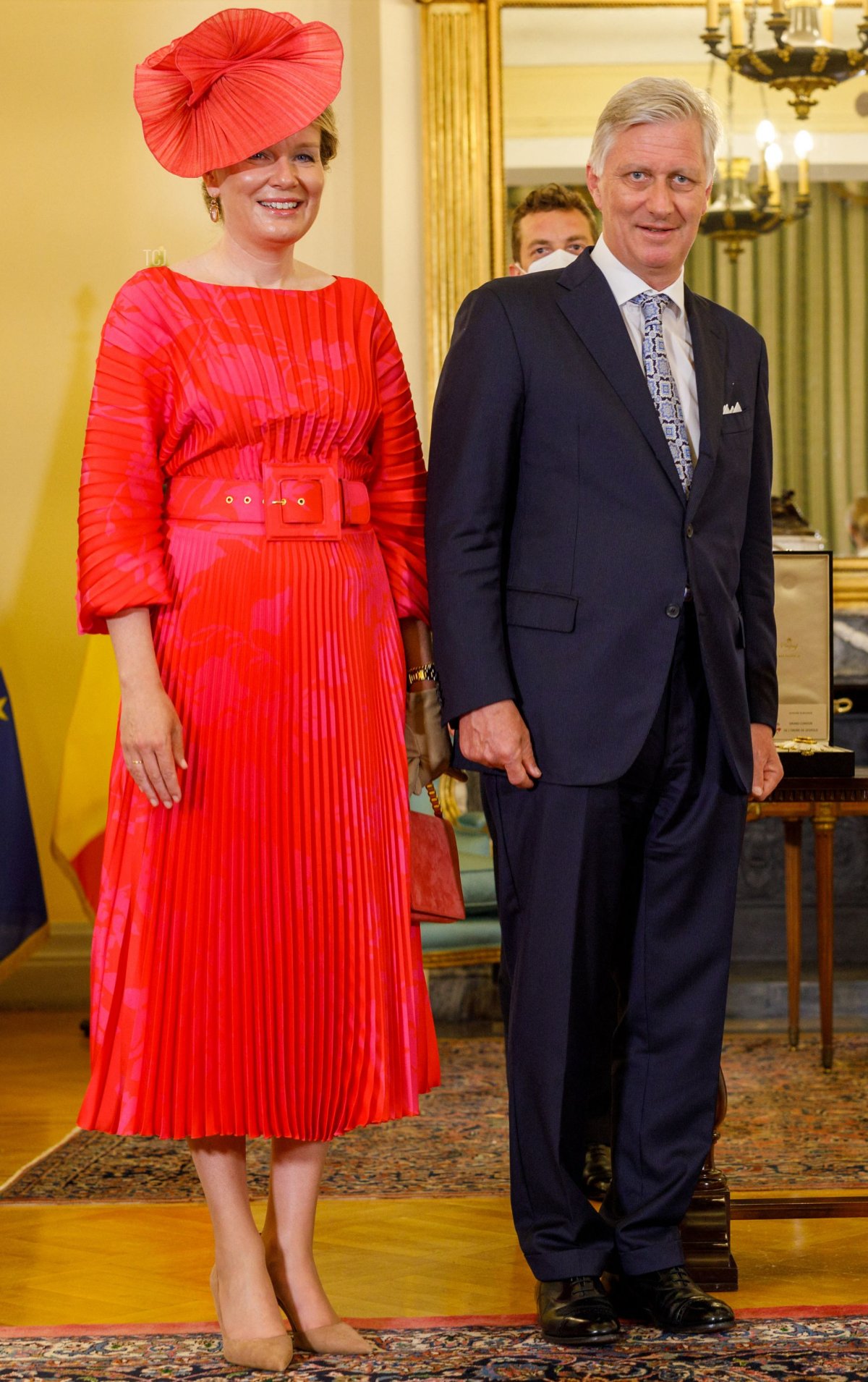 Il Re Philippe del Belgio, la Regina Mathilde, la Presidente della Grecia Katerina Sakellaropoulou, il sig. Pavlos Kotsonis insieme ai ministri e membri della delegazione del Belgio assistono alla cerimonia di scambio di decorazioni al Palazzo Presidenziale nel primo giorno della loro visita di stato ufficiale di tre giorni in Grecia il 02 maggio 2022 ad Atene, Grecia