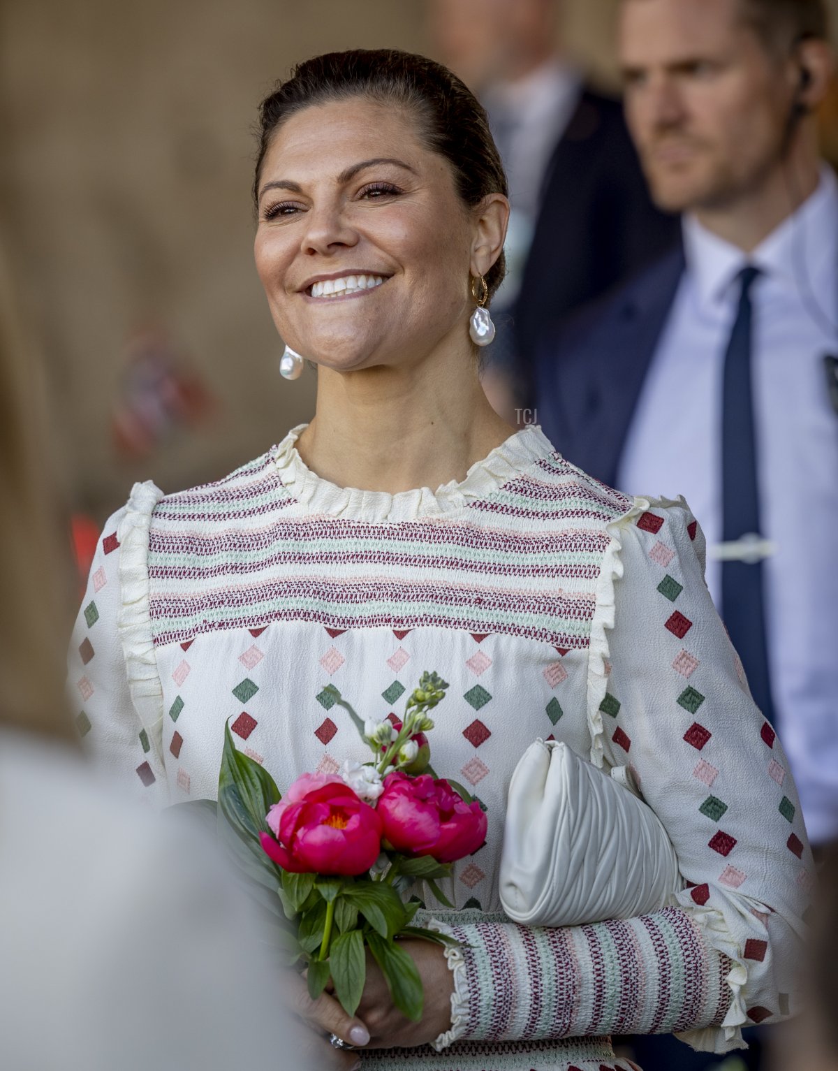 La Principessa Vittoria di Svezia posa per una foto prima di partecipare a un evento al Kulturhuset il 2 maggio 2022 a Stoccolma, Svezia