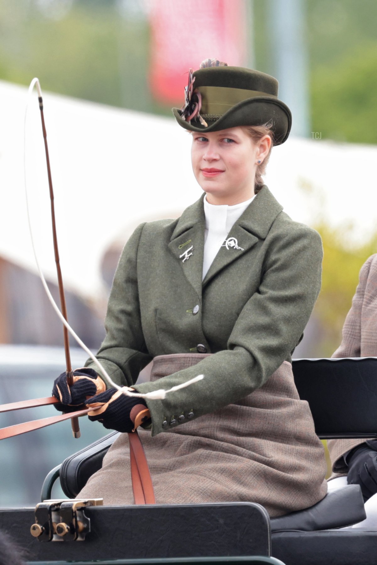 Lady Louise Windsor guida una carrozza durante il Royal Windsor Horse Show a Home Park il 13 maggio 2022 a Windsor, Inghilterra