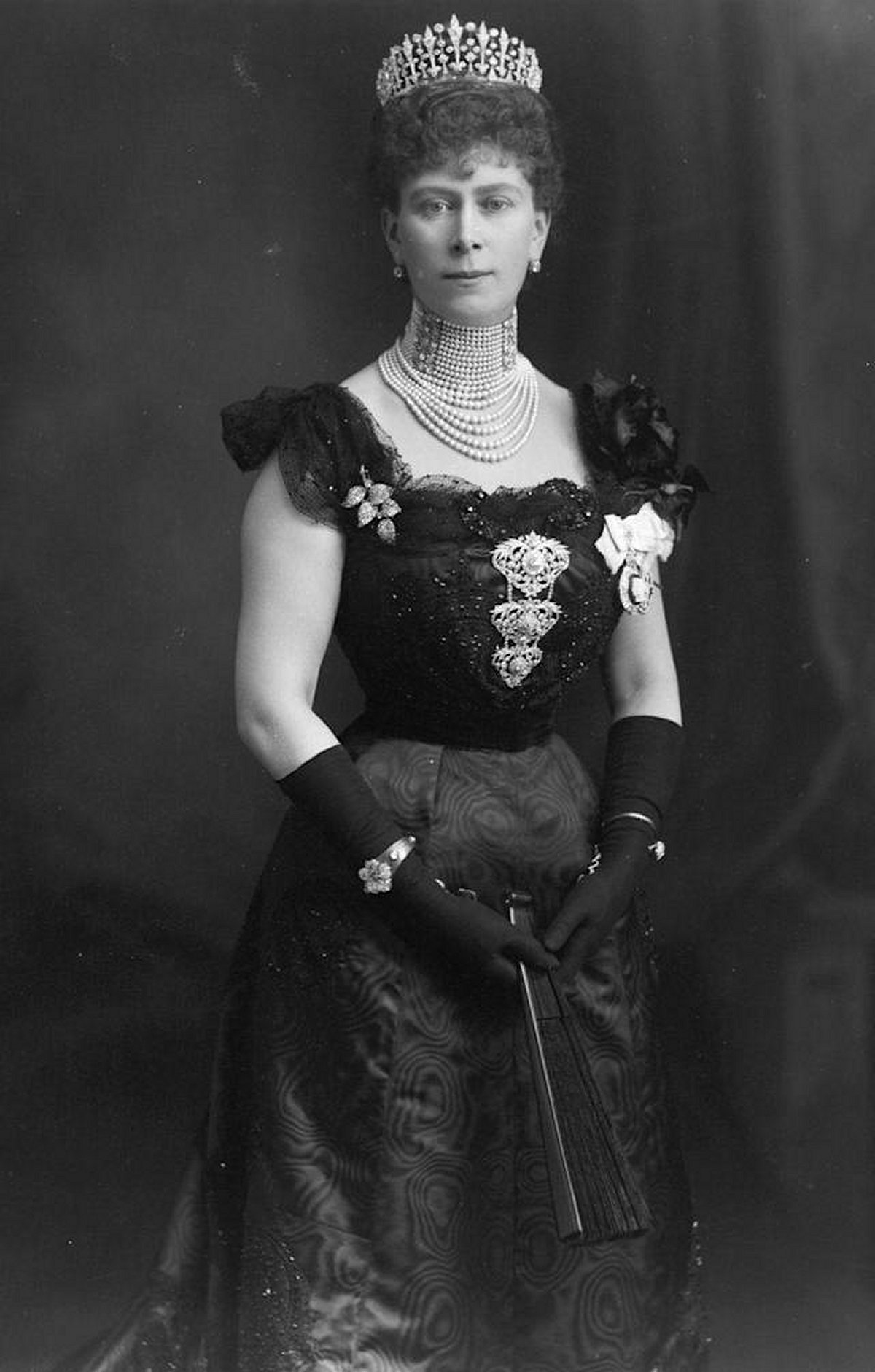 Queen Mary, photographed by W. & D. Downey in a session ahead of the royal tour of Canada in 1901