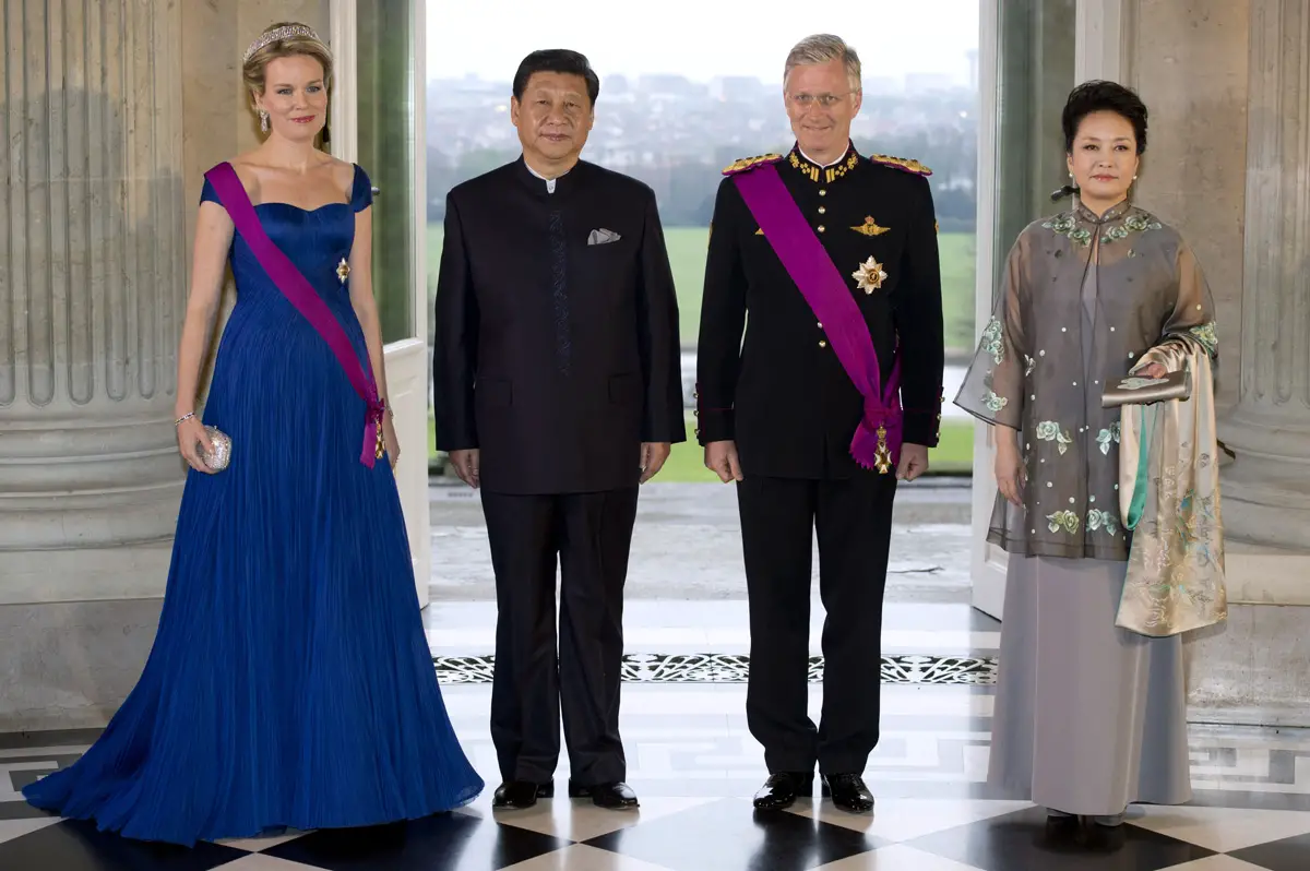 Il Re e la Regina del Belgio accolgono il Presidente e la First Lady della Cina a Laeken per un banchetto di stato il 31 marzo 2014 (BENOIT DOPPAGNE/AFP/Getty Images)