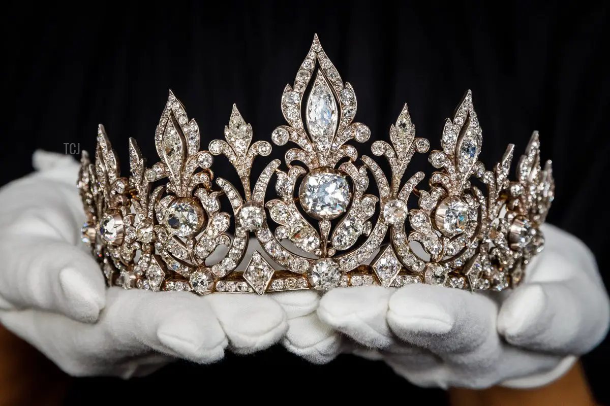 La Tiara Rosebery, francese, 1878 è in mostra da Sotheby's il 27 maggio 2022 a Londra, Inghilterra