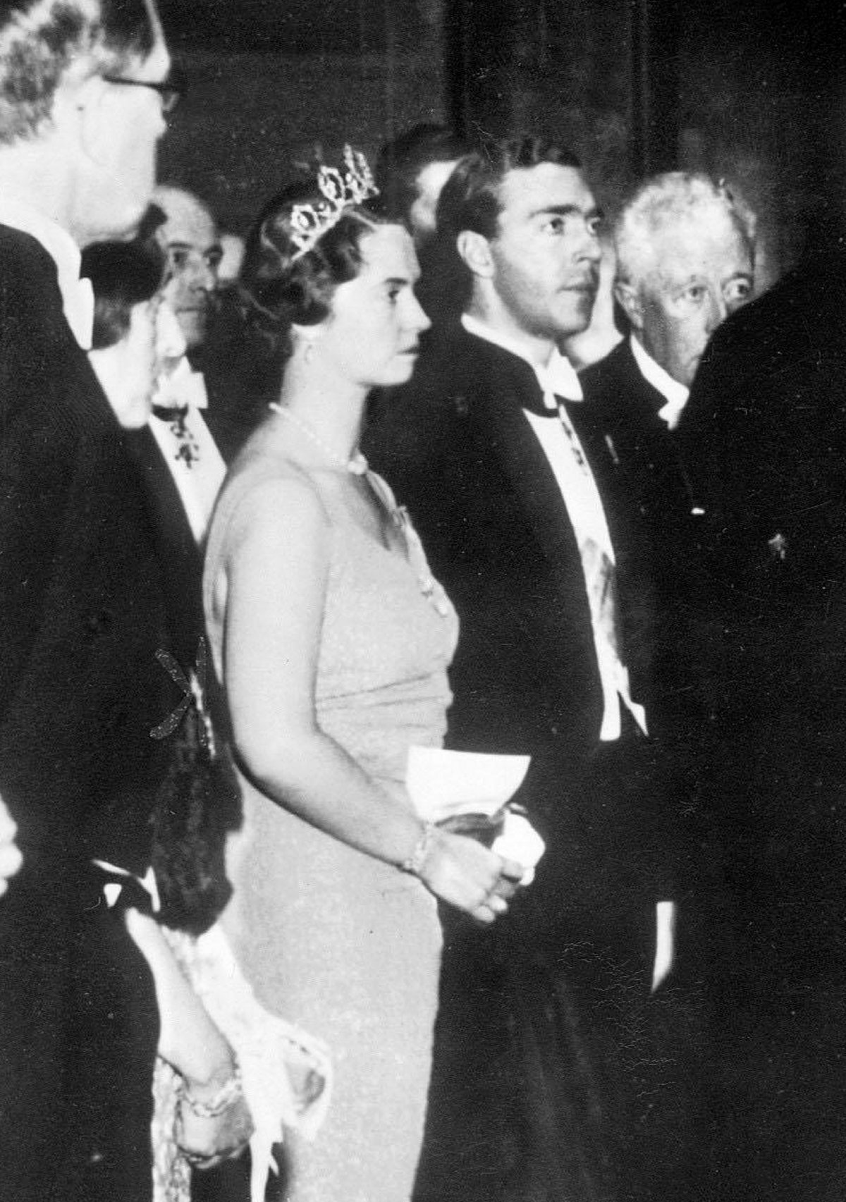 Il Principe Gustaf Adolf e la Principessa Sibylla di Svezia partecipano alla cerimonia del Premio Nobel a Stoccolma nel dicembre 1935 (Sueddeutsche Zeitung Photo/Alamy)