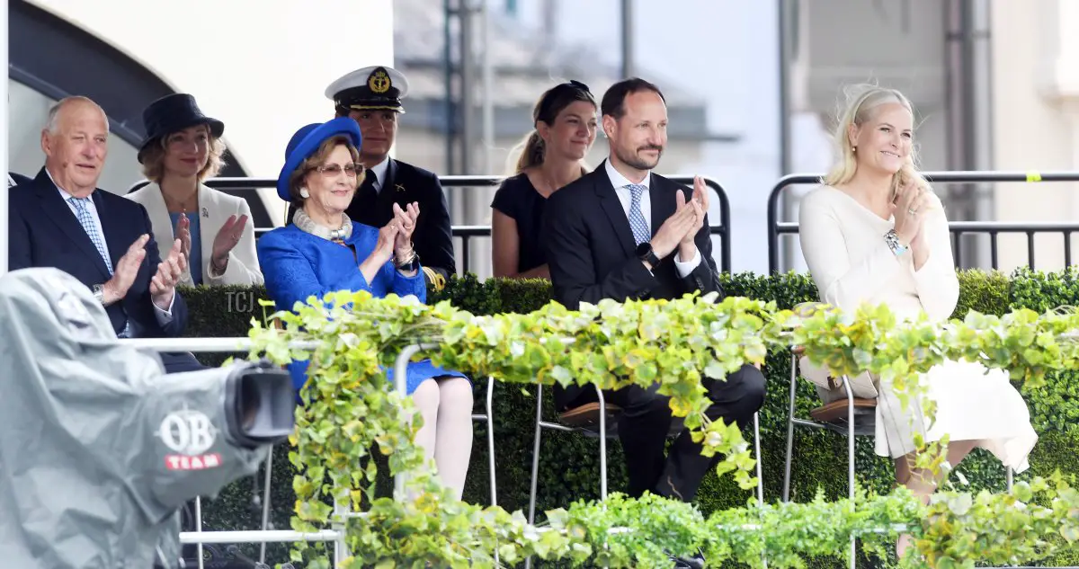 Il Re Harald, la Regina Sonja, il Principe Ereditario Haakon e la Principessa Ereditaria Mette-Marit partecipano all'apertura del Museo Nazionale il 11 Giugno 2022 a Oslo, Norvegia