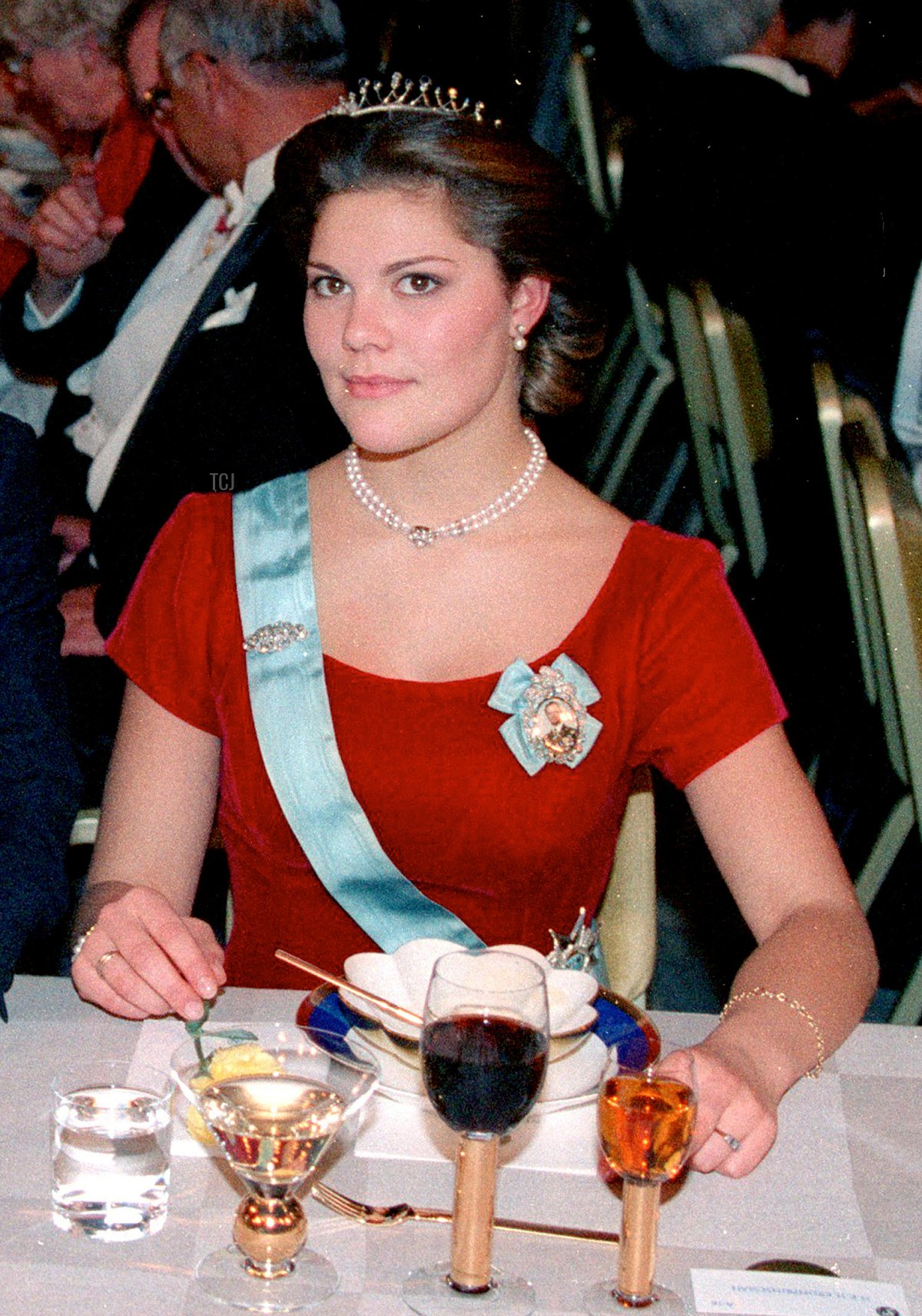 La Principessa Ereditaria Victoria al banchetto Nobel al tavolo della cena nella sala comunale di Stoccolma 1995