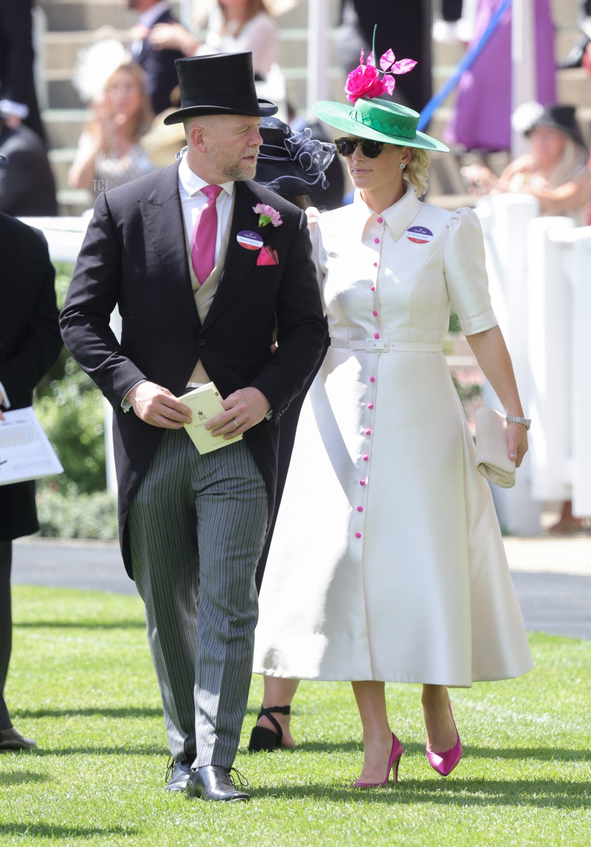 Mike Tindall e Zara Phillips nella parata durante Royal Ascot 2022 al sito di Ascot il 16 giugno 2022 in Inghilterra