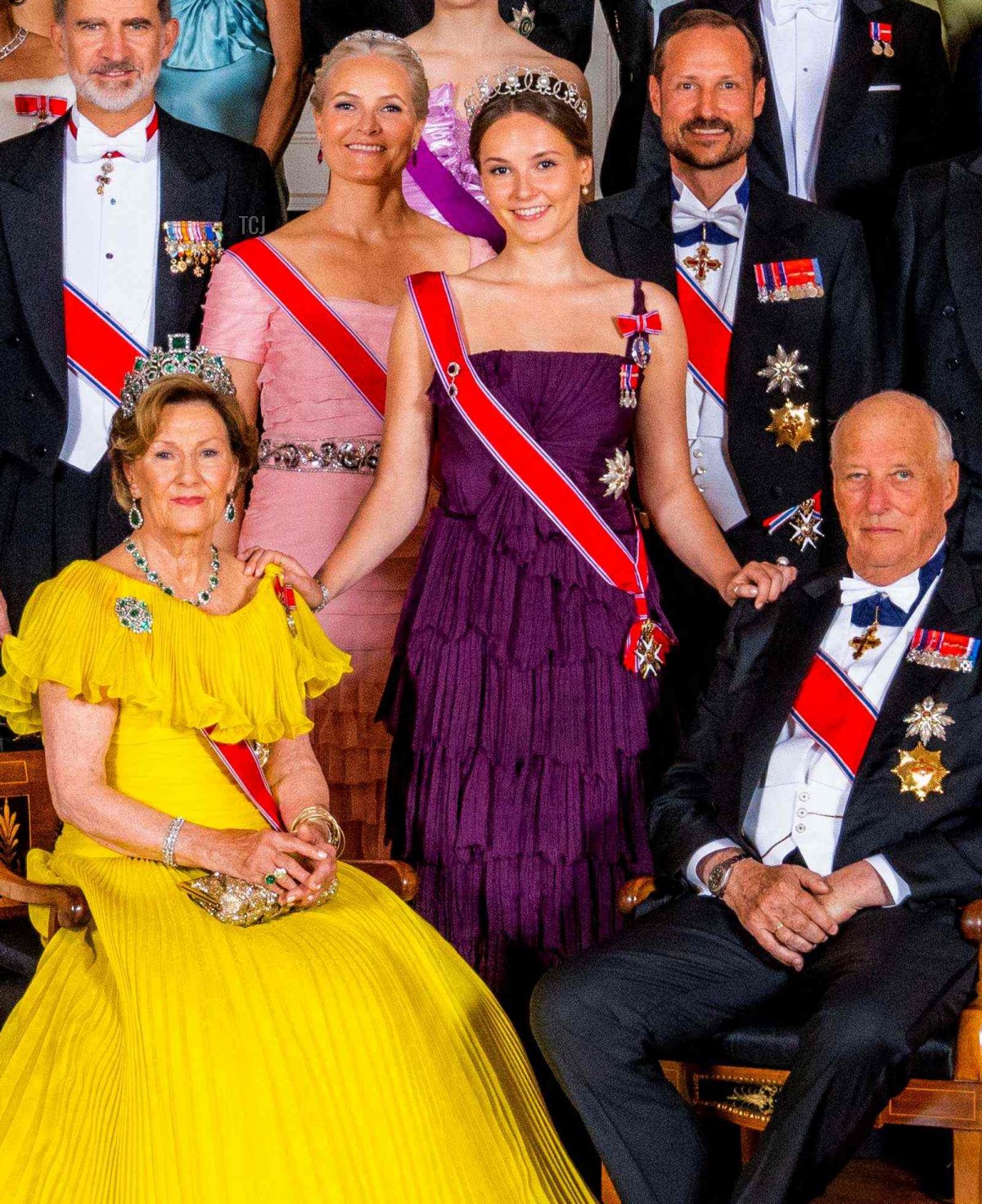 Norway's Princess Ingrid Alexandra (front C) poses for a with Norway's Queen Sonja and King Harald and other guests on the occasion of a gala dinner for her 18th birthday in Oslo on June 17, 2022